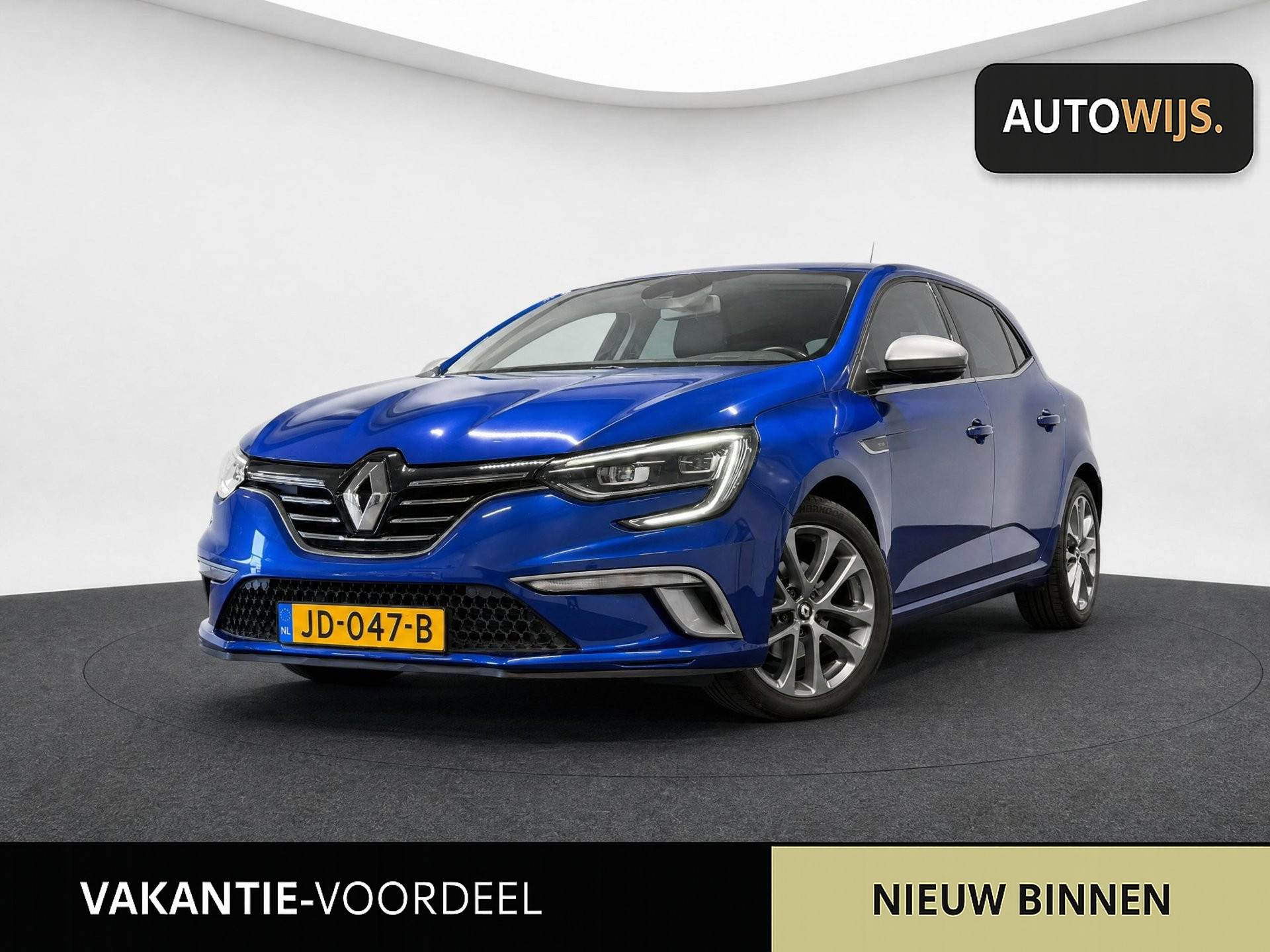 Renault Megane 1.2 TCe GT-Line|NL AUTO|BOSE|TREKHAAK|LED|NAVI|PDC 2016 - voorkant