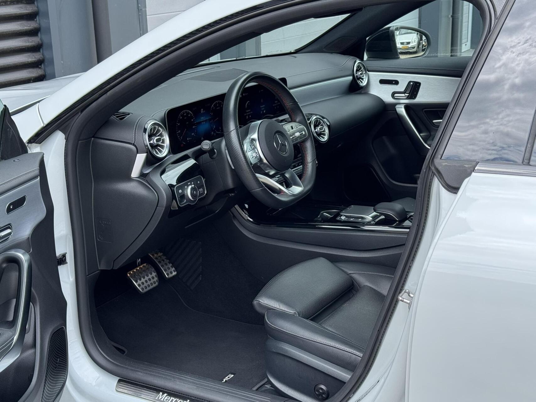 Foto van Mercedes-Benz Cla 200