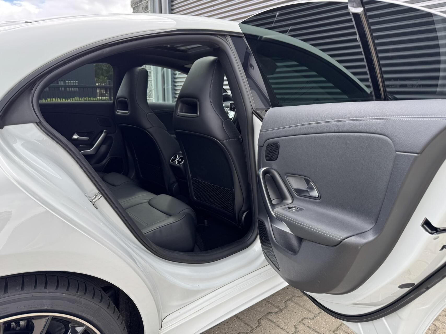 Foto van Mercedes-Benz Cla 200