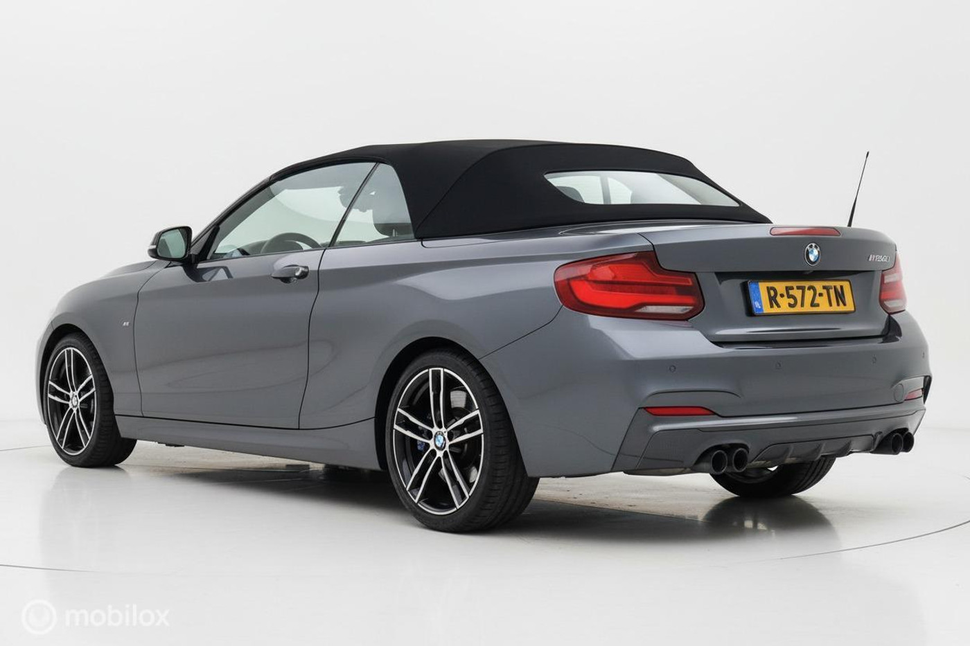 Foto van BMW M240i