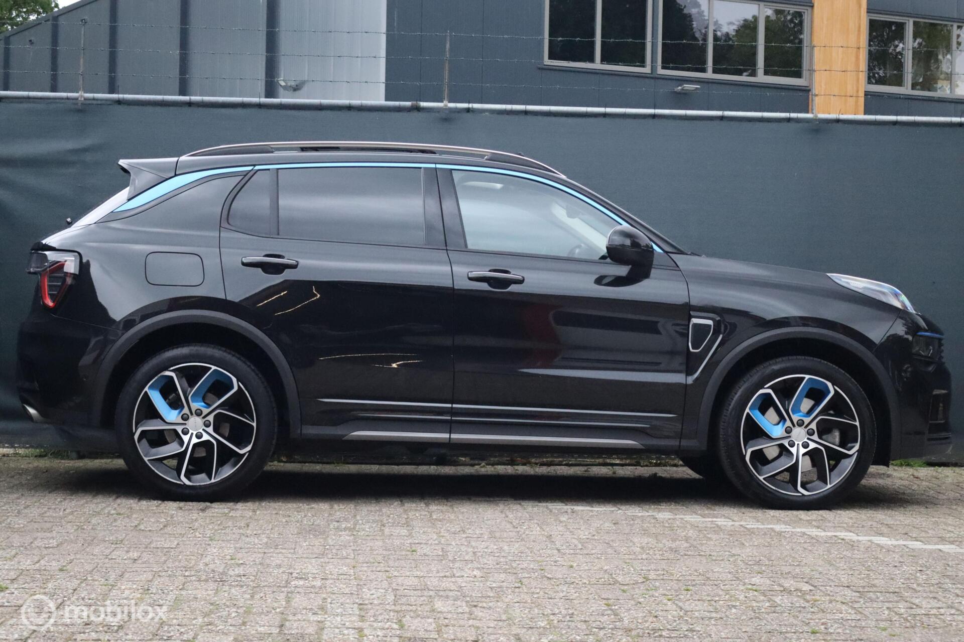 Foto van Lynk&co LYNK & Co 01