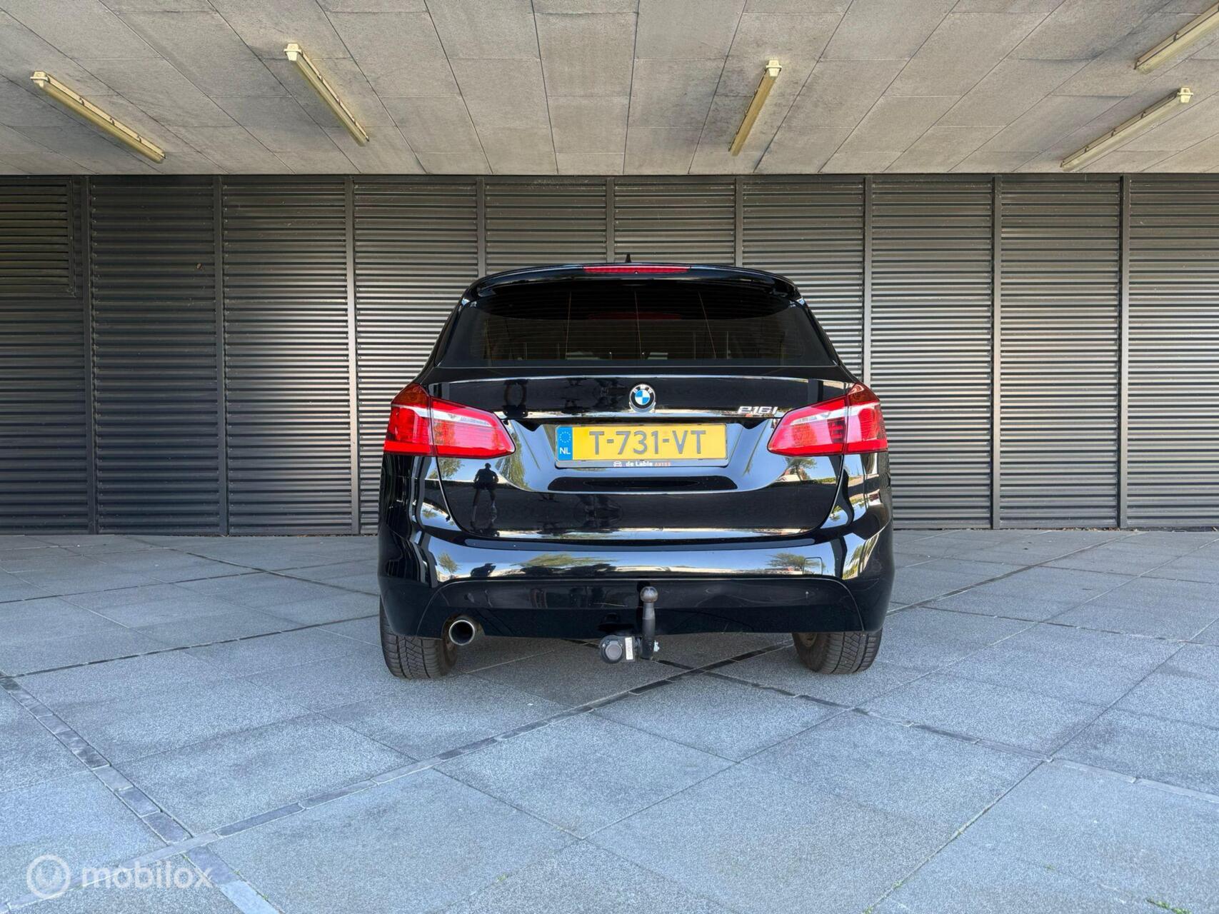 Foto van BMW 216i Active Tourer