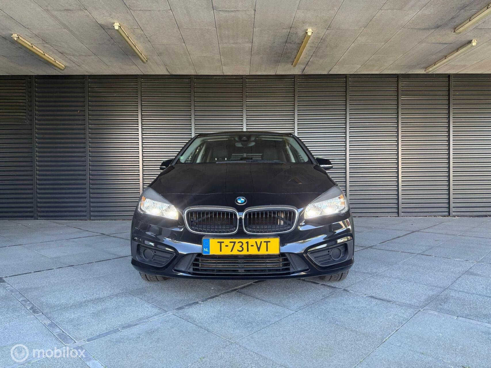 Foto van BMW 216i Active Tourer