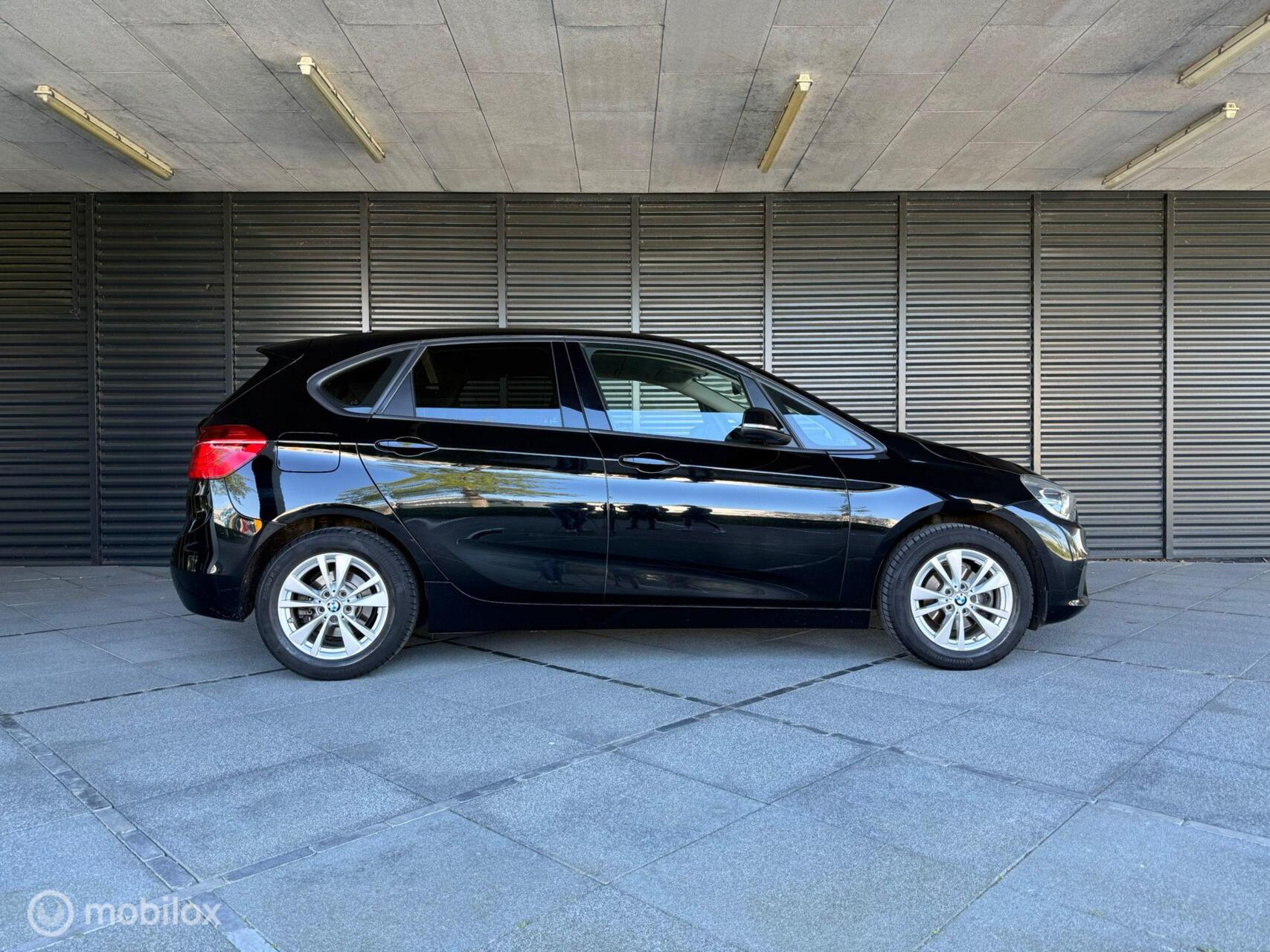 Foto van BMW 216i Active Tourer
