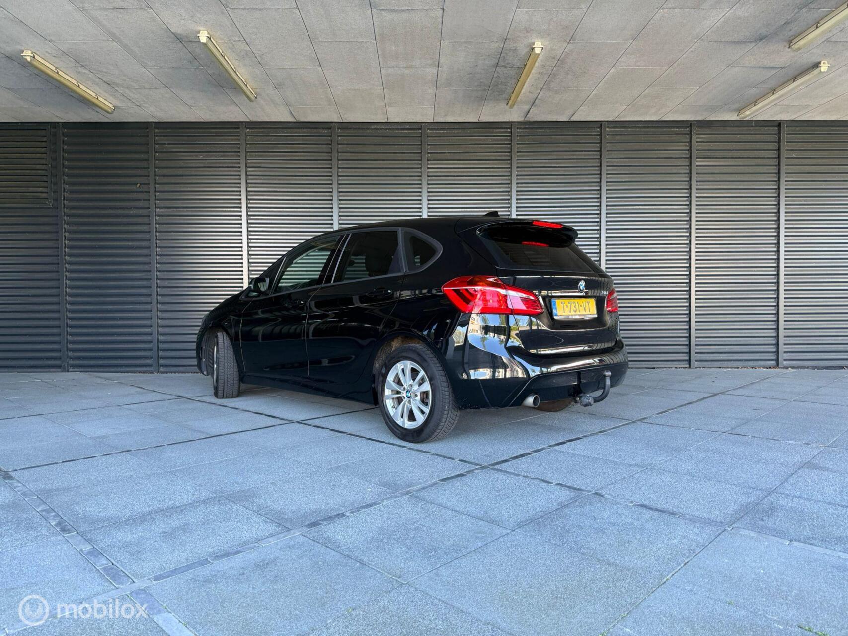 Foto van BMW 216i Active Tourer