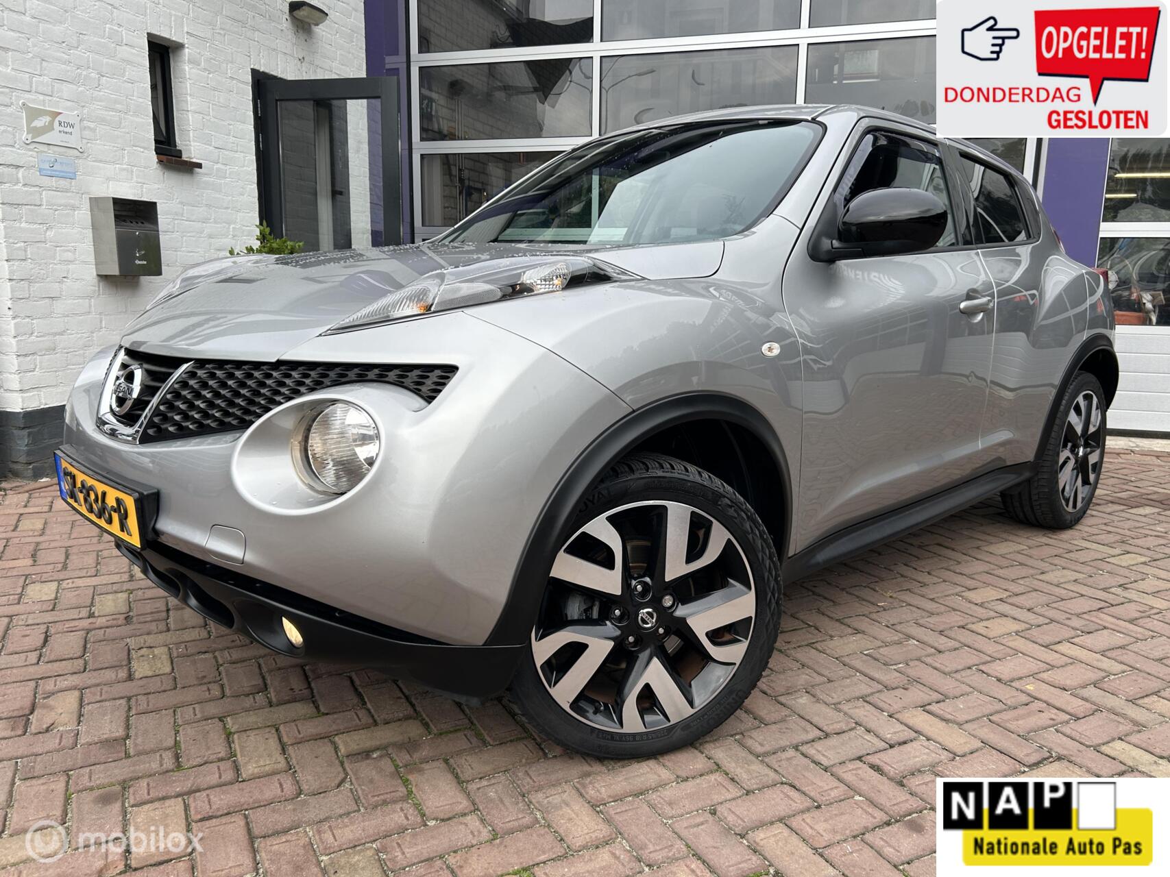 Nissan Nissan Juke 1.6 Connect Edition * NAVIGATIE * AIRCO * LM * 2014 - voorkant