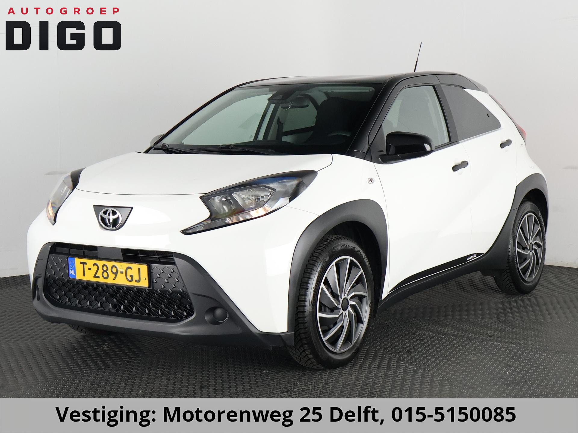 Toyota Toyota Aygo X 1.0 BLACK & WHITE SPECIAL EDITION GARANTIE 6-2033 2023 - voorkant