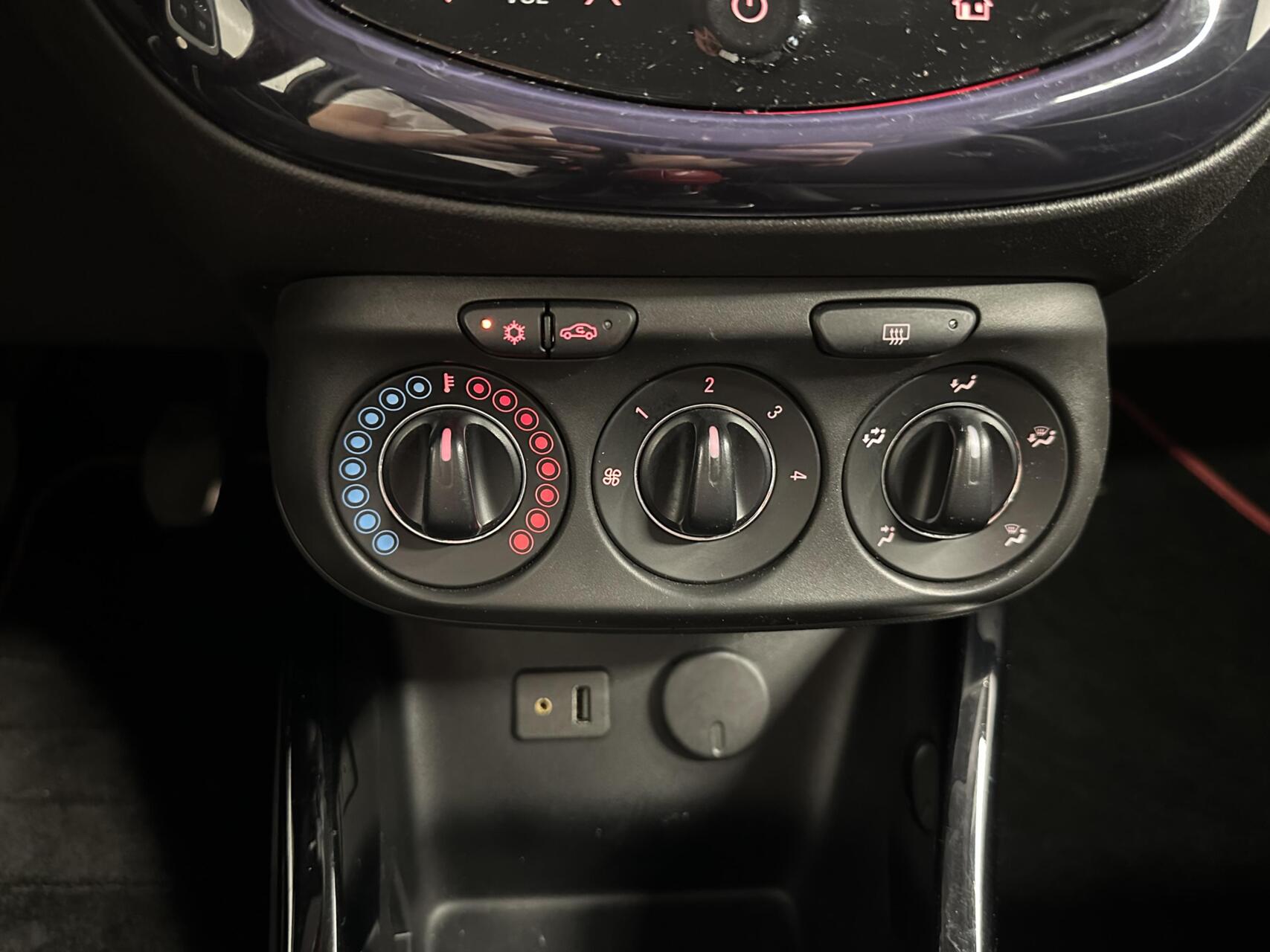 Foto van Opel Adam