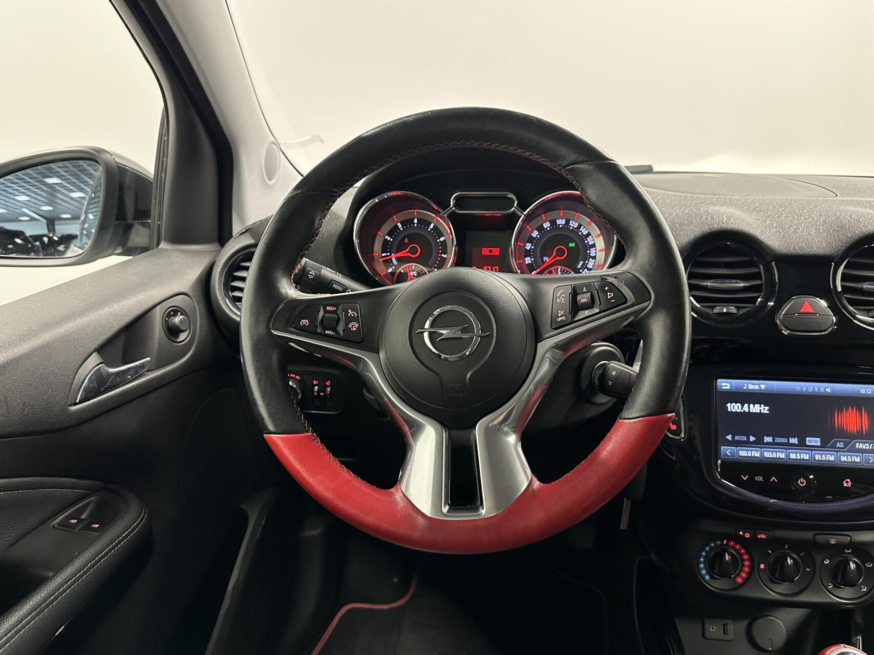 Foto van Opel Adam