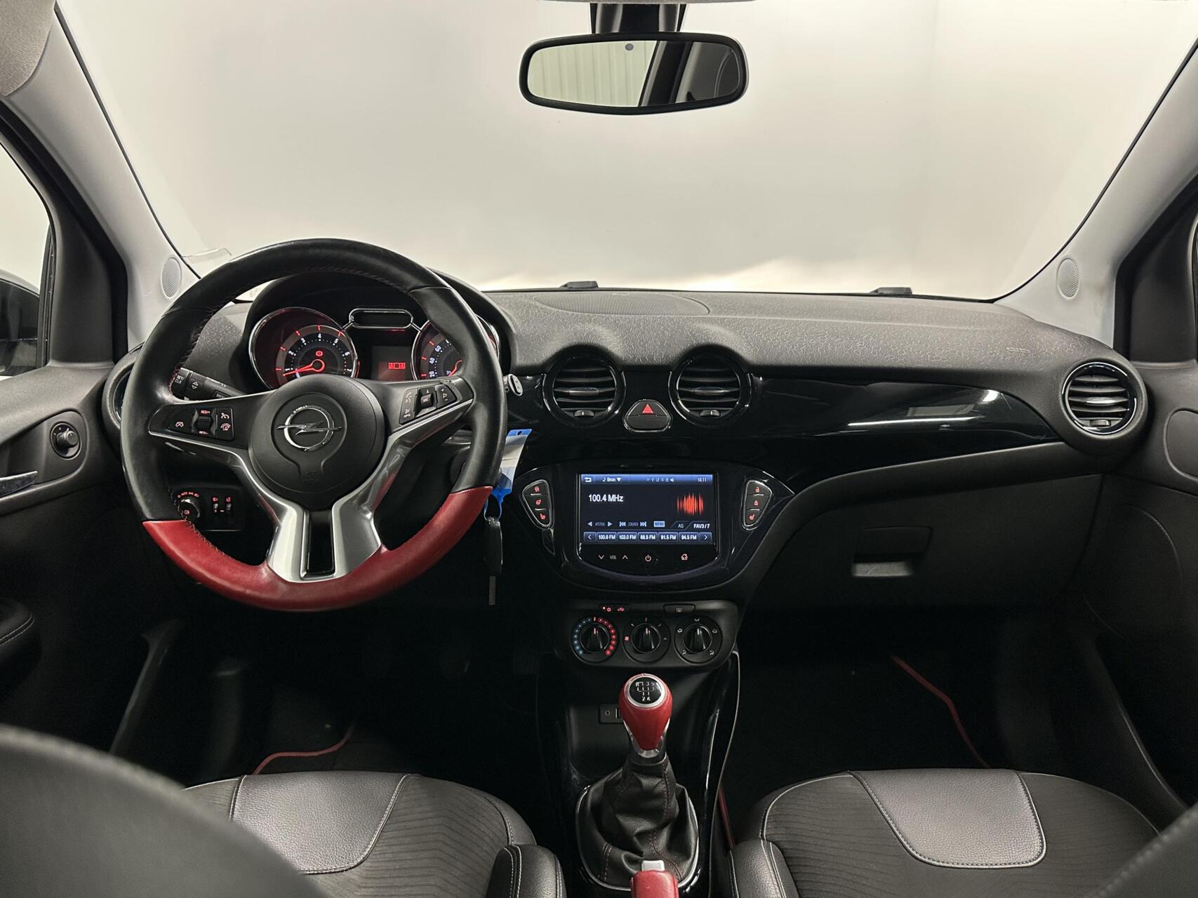 Foto van Opel Adam