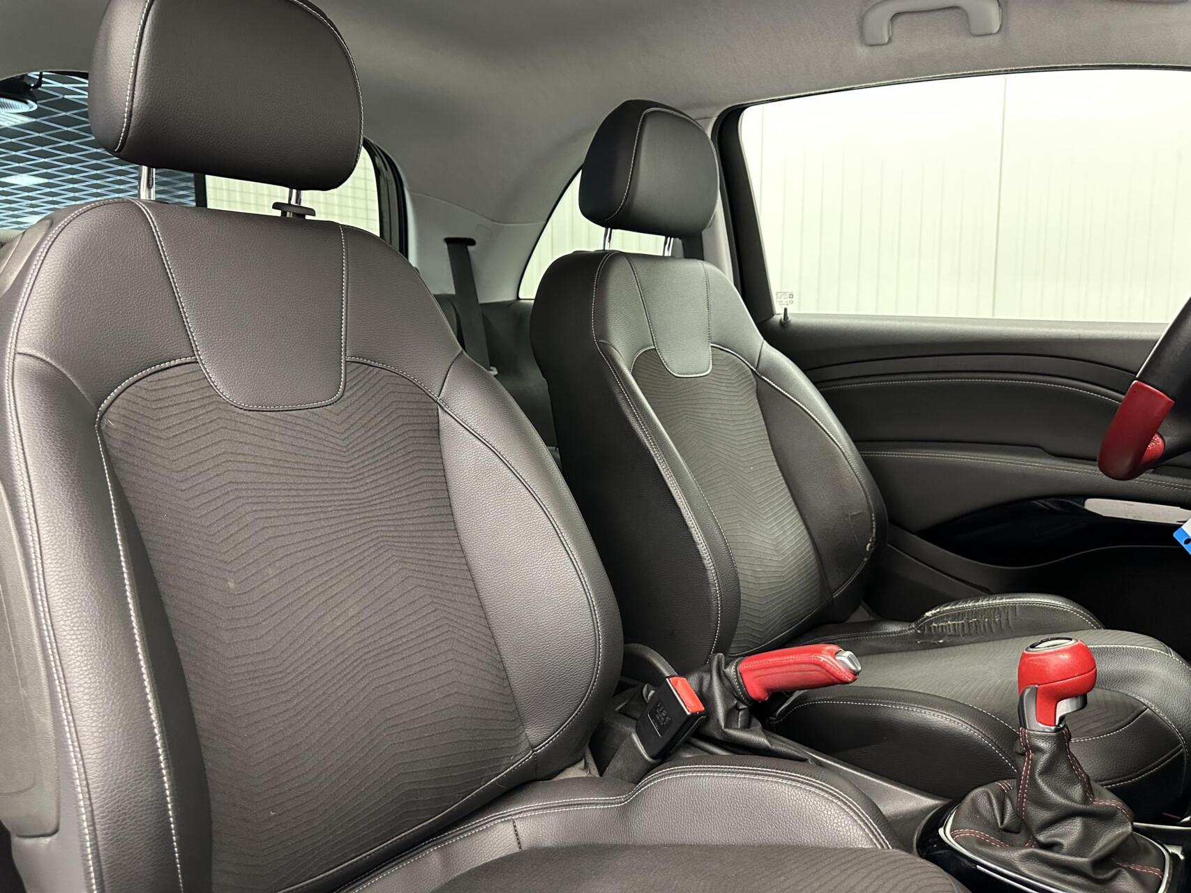 Foto van Opel Adam