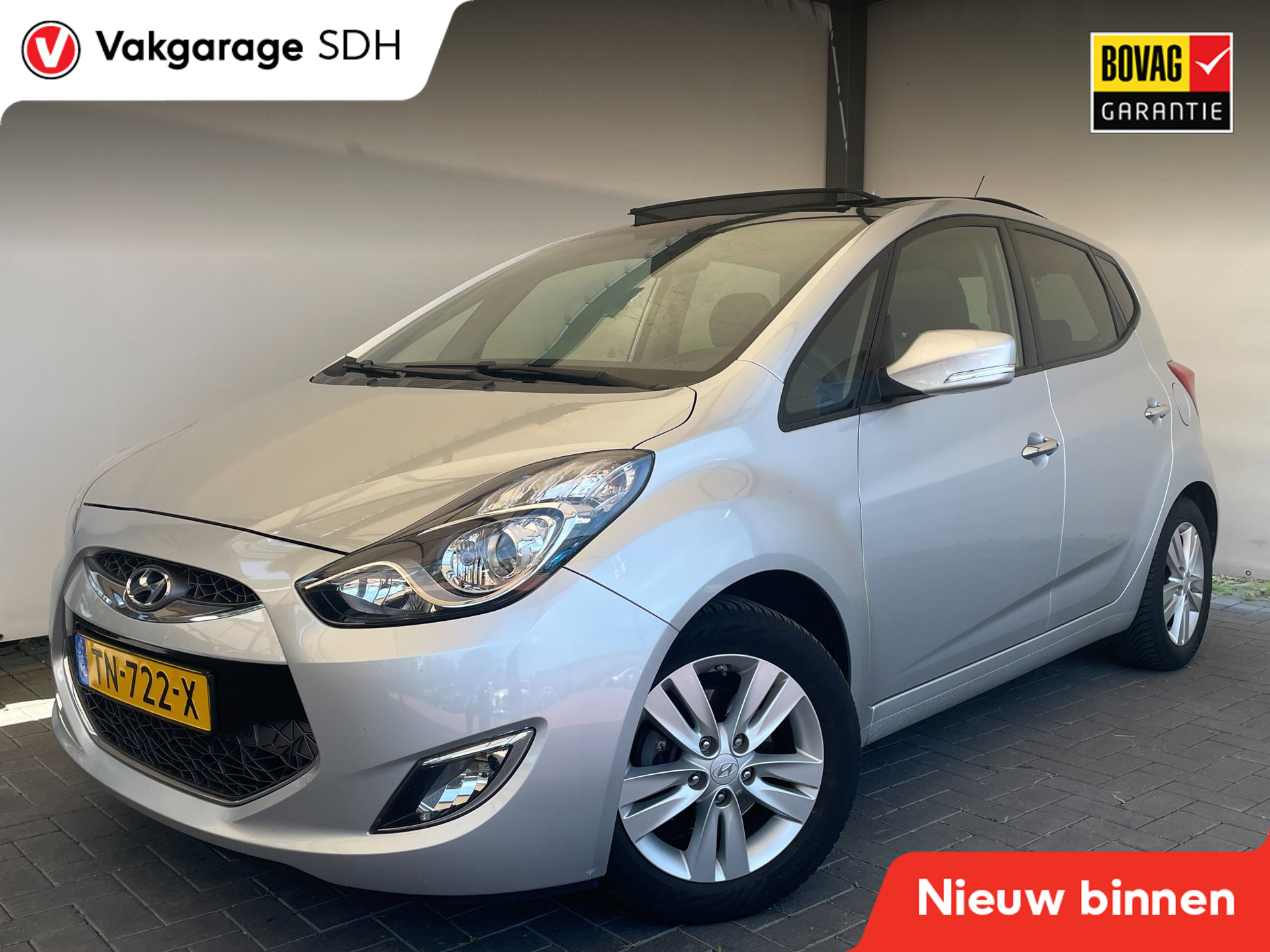 Hyundai Ix20 1.6i i-Catcher|Automaat|Panoramadak|Leer|Stoelverwarming|Trekhaak 2012 - voorkant