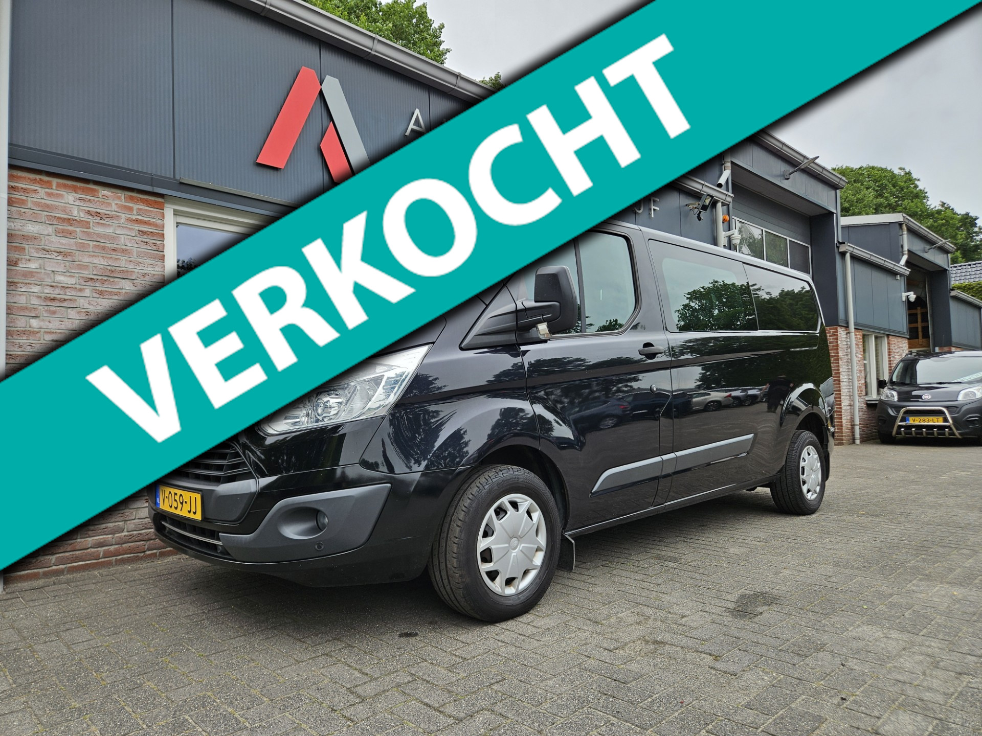 Ford Transit Custom 290 2.0 TDCI L2H1 Trend DC Dubbele Cabine! 6-Zitplaatsen! Trekhaak! Airco! Nette Bus! Euro 6! 2017 - voorkant
