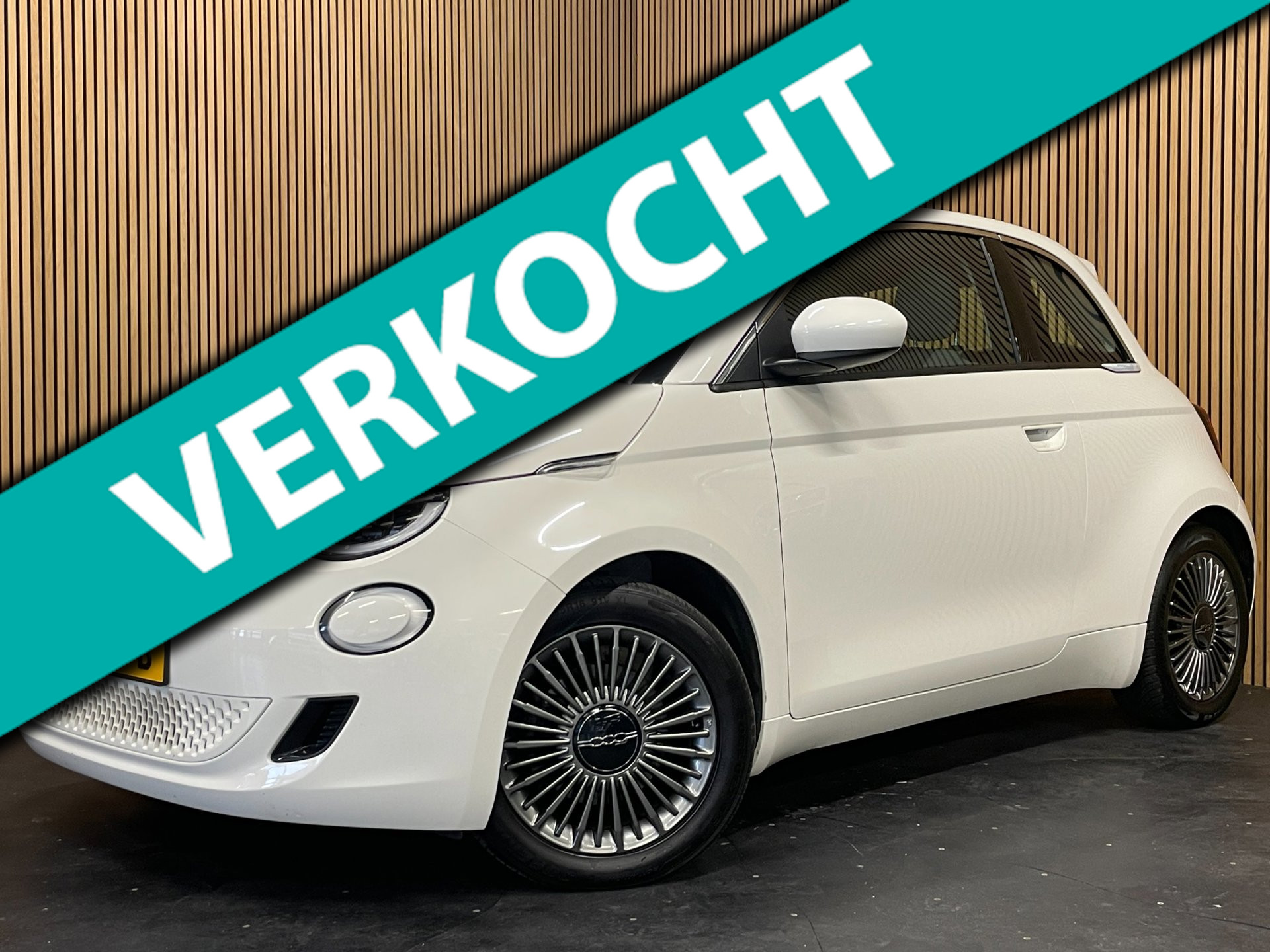 Fiat 500 Icon 42 kWh|321 WLTP|91% SOH|GROTE ACCU|CARPLAY|CAMERA|CLIMATE+CRUISE CONTROL|BLUETOOTH|STOELVERWARMING|NAVIGATIE|PDC-A| 2021 - voorkant