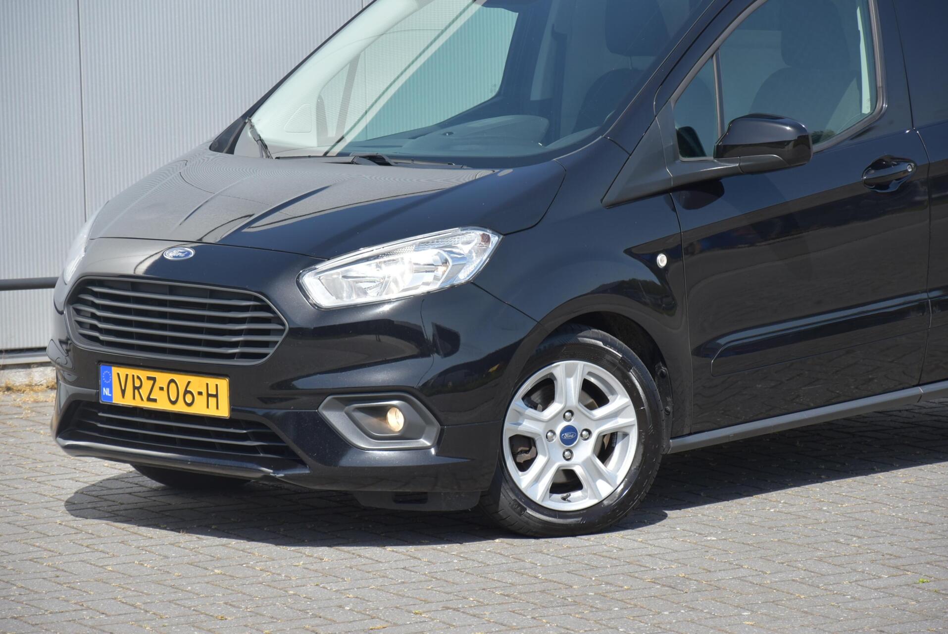 Foto van Ford Transit Courier