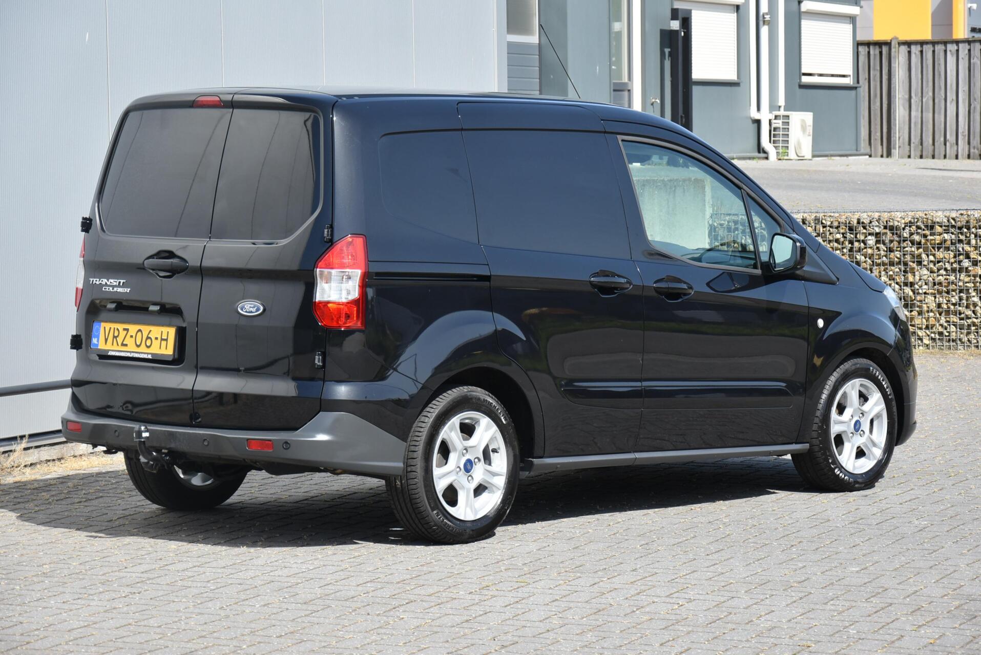 Foto van Ford Transit Courier