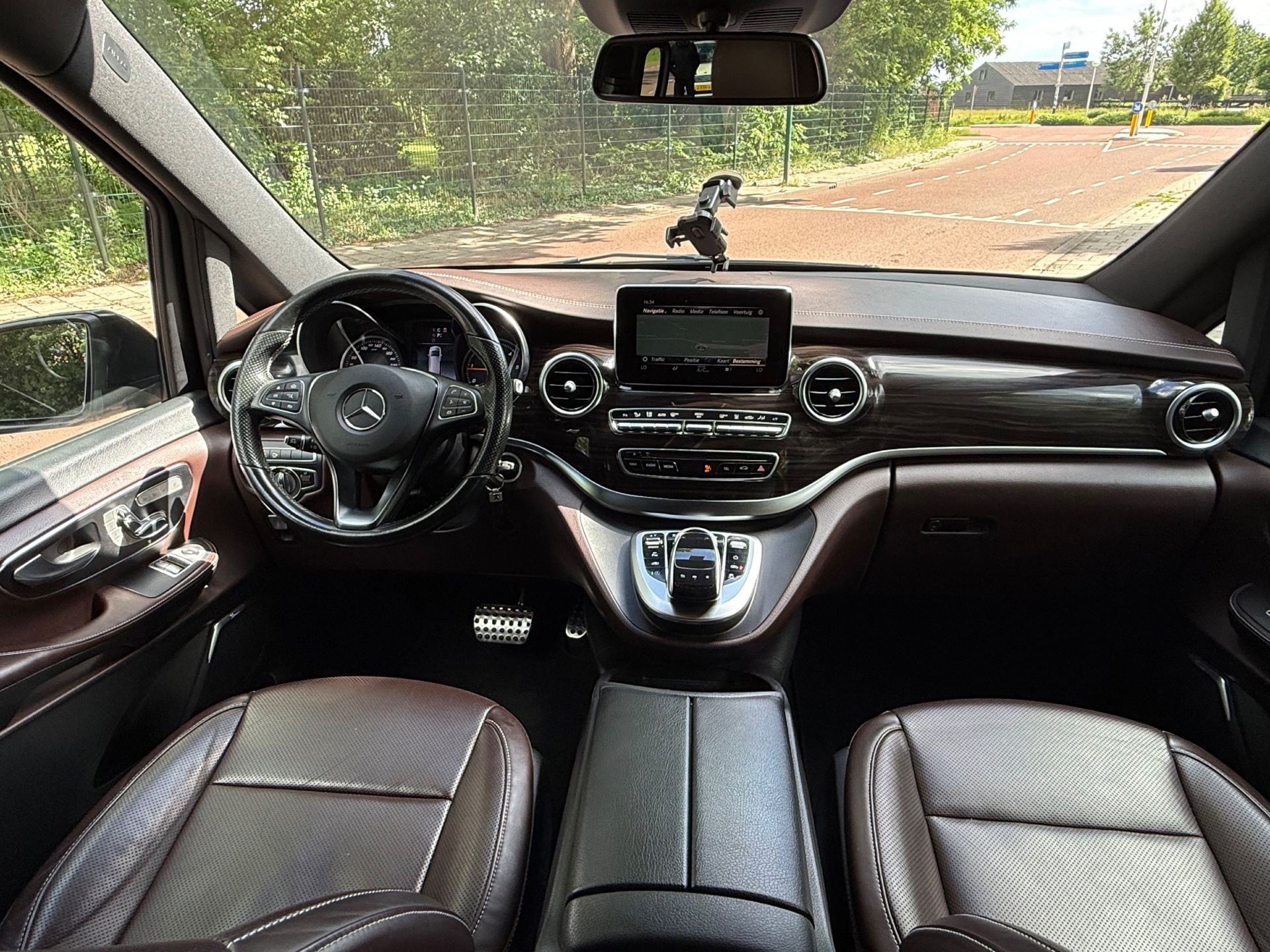 Foto van Mercedes-Benz V-klasse