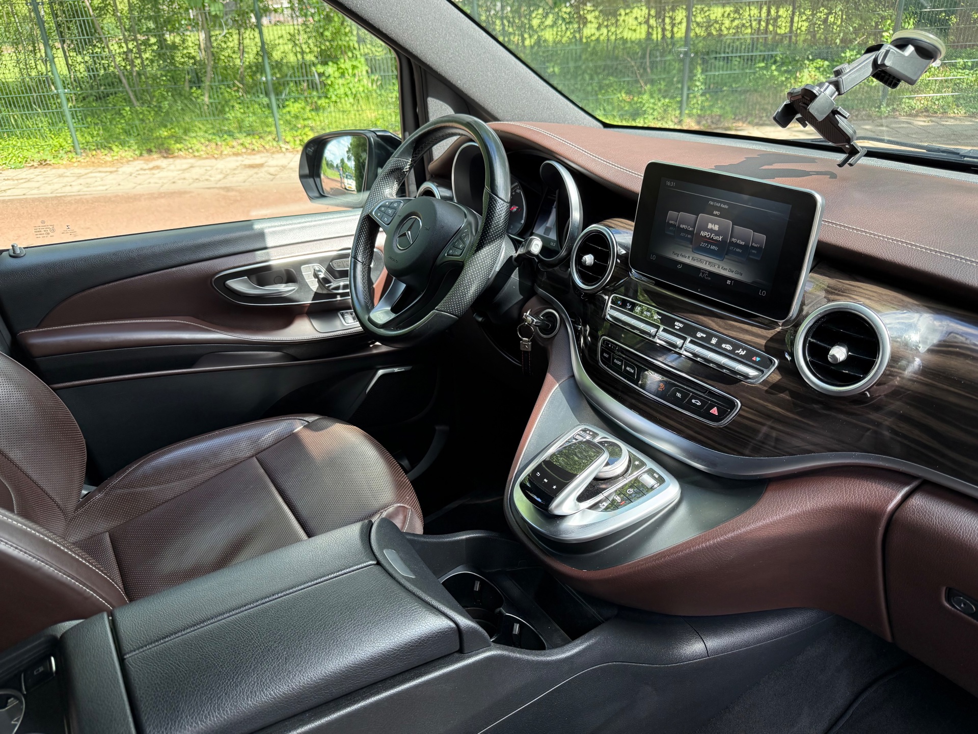 Foto van Mercedes-Benz V-klasse