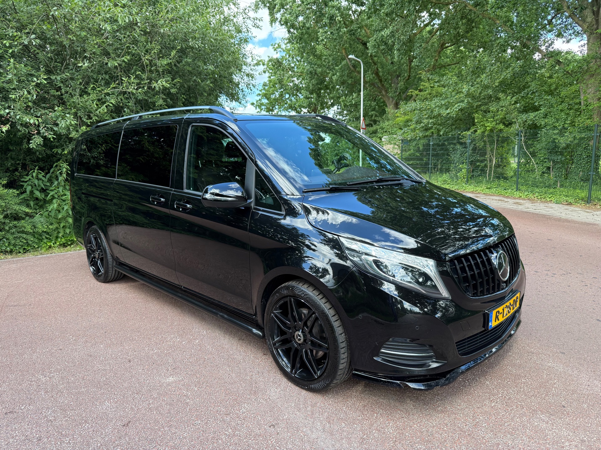Foto van Mercedes-Benz V-klasse