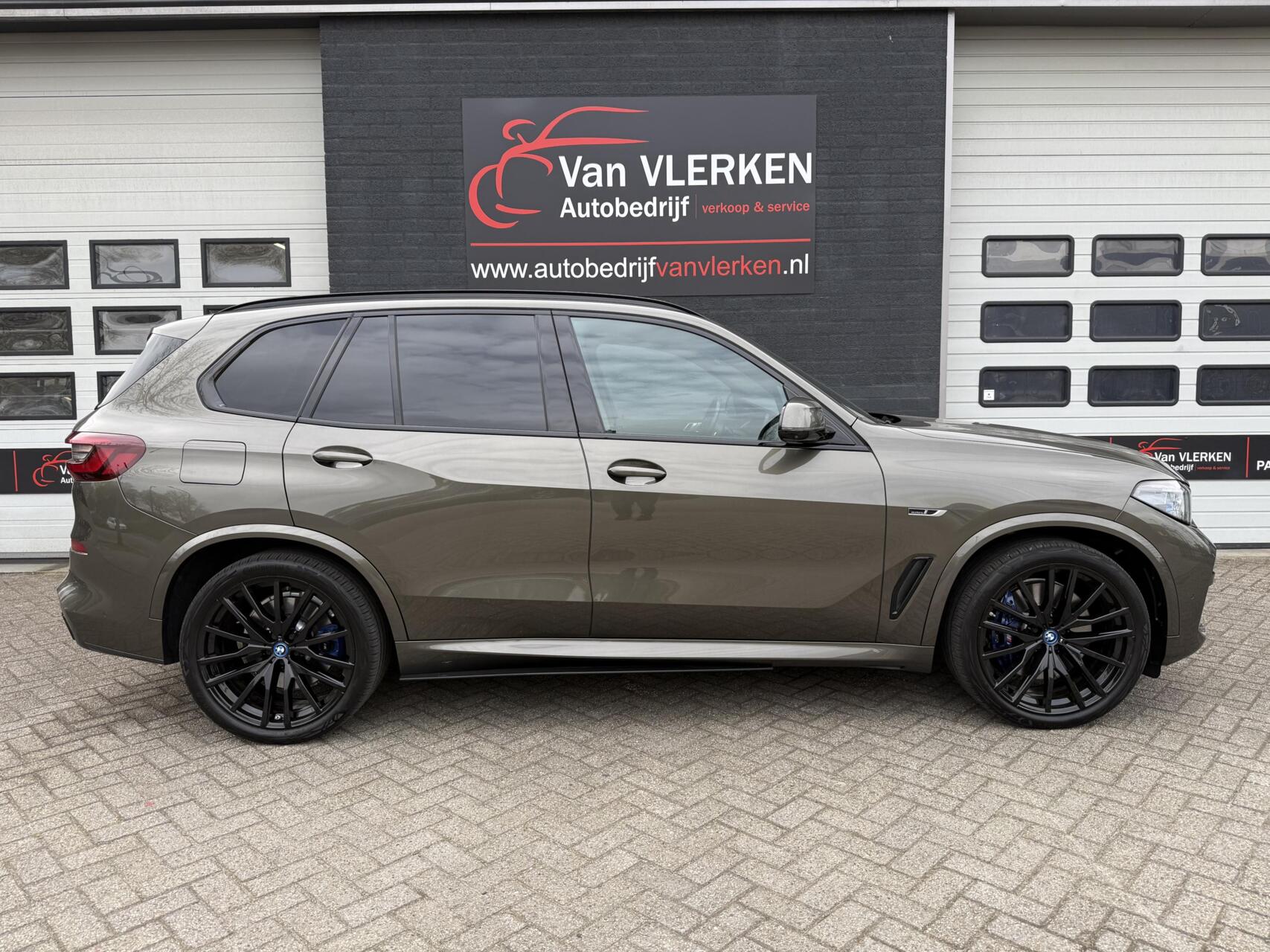 Foto van BMW X5 Xdrive45e