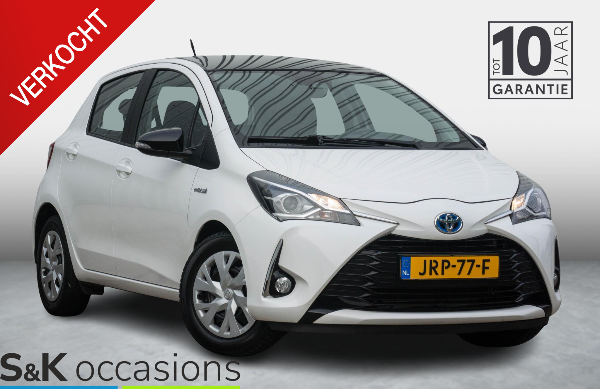 Toyota Toyota Yaris Hybrid 1.5 Hybrid Black edition NAVI PDC Cruise 2019 - voorkant