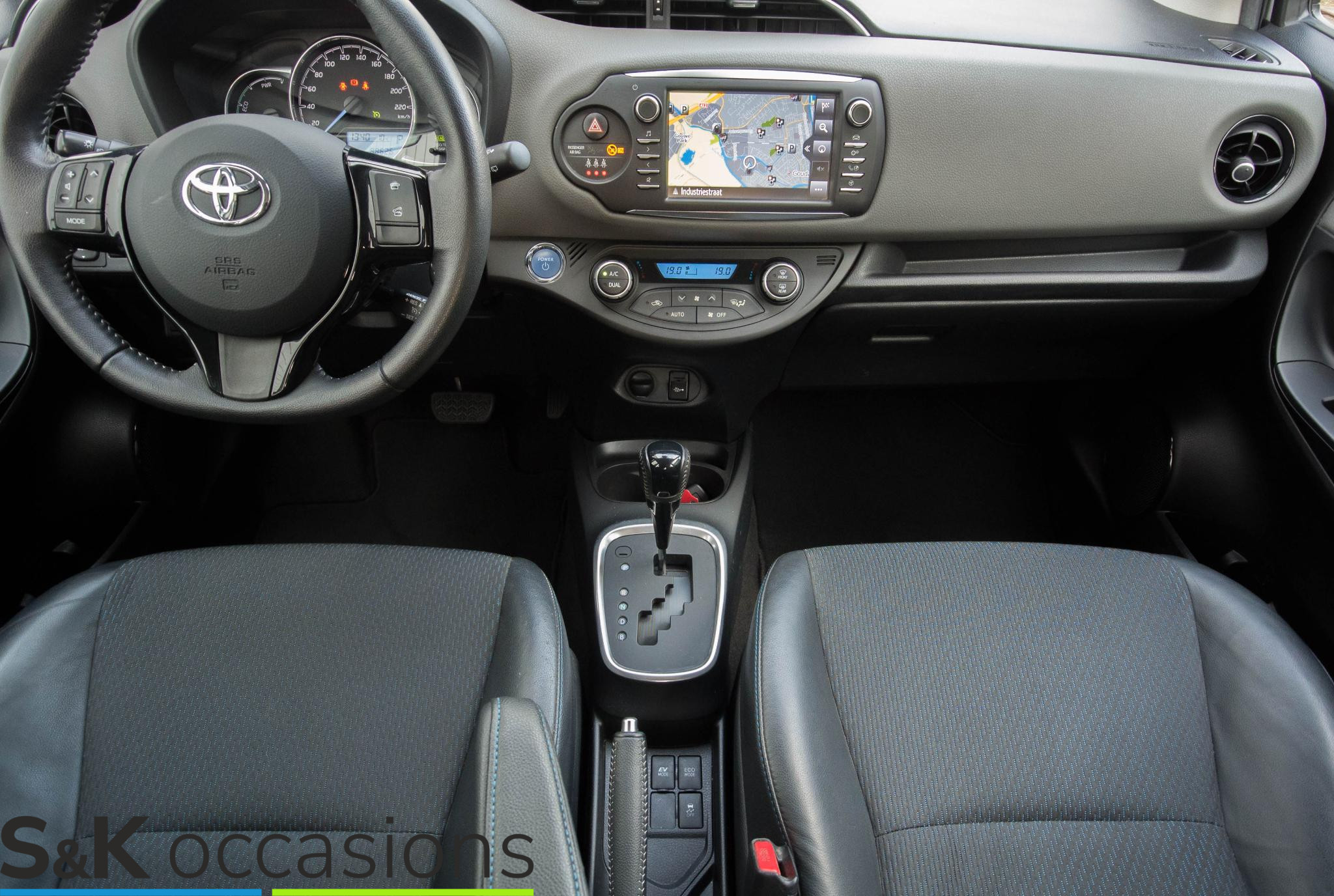 Foto van Toyota Toyota Yaris Hybrid