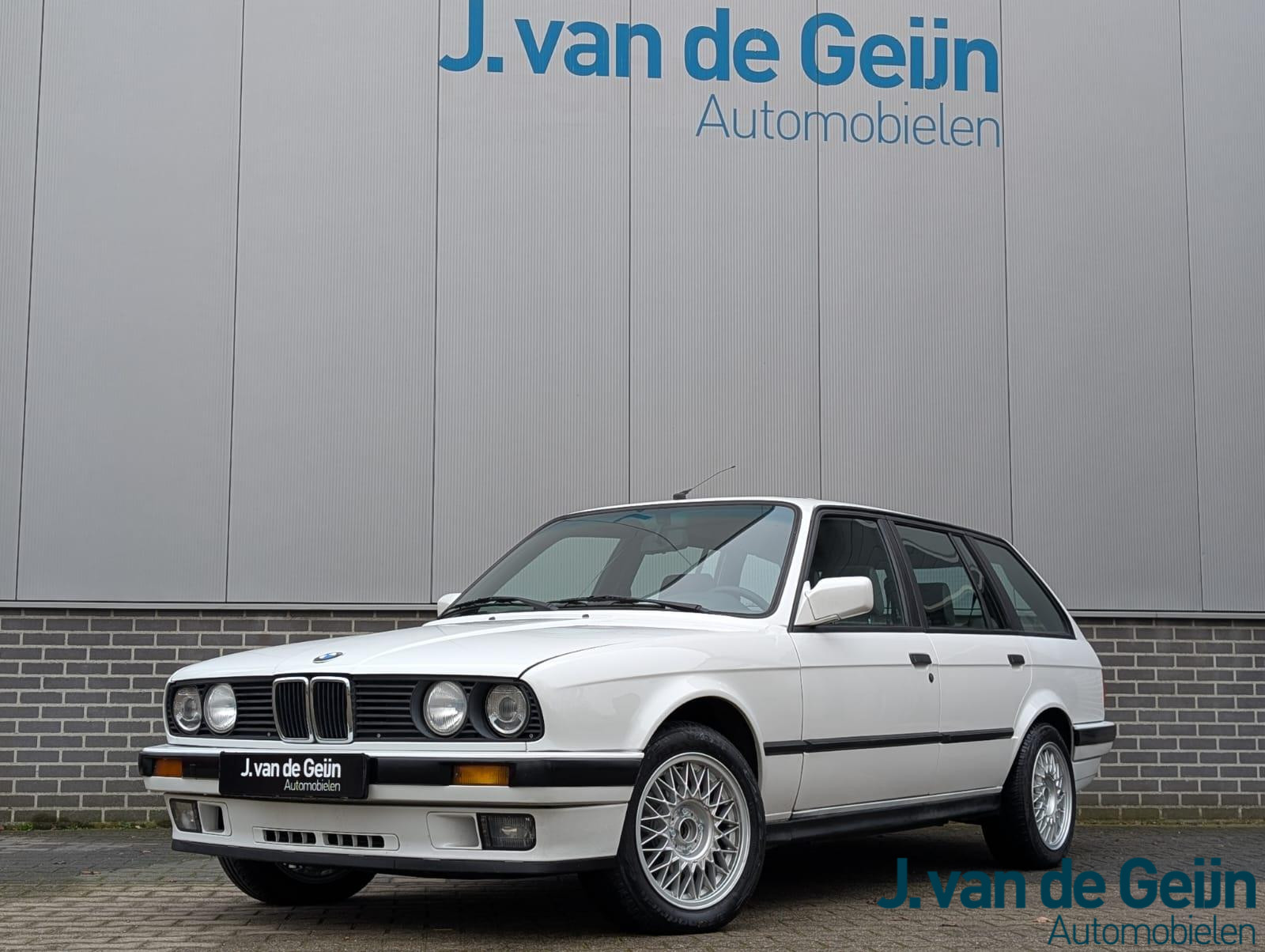 BMW 325i 325i 1989 - voorkant