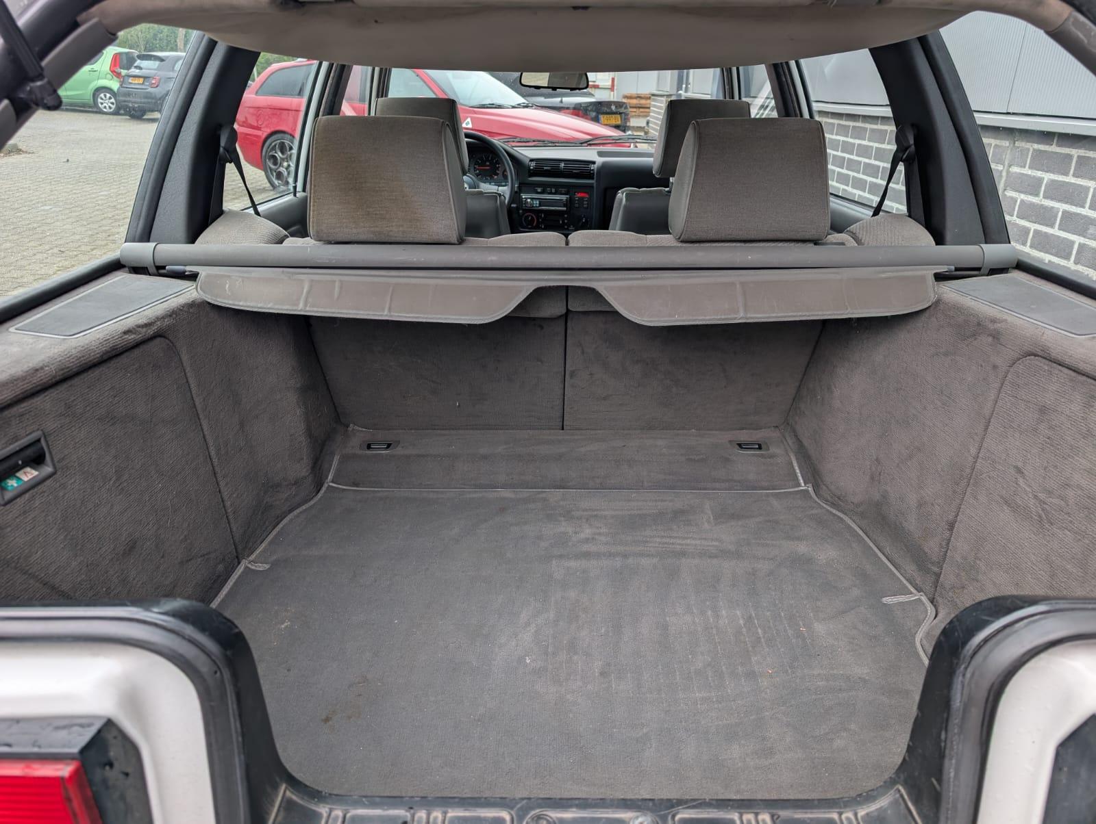 Foto van BMW 325i