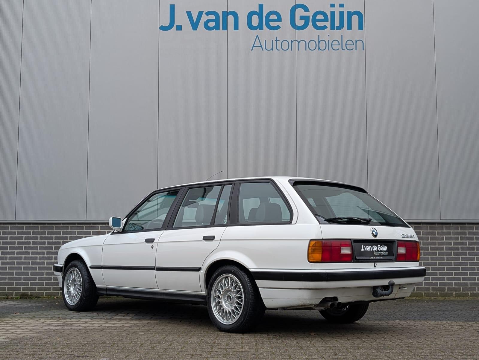 Foto van BMW 325i