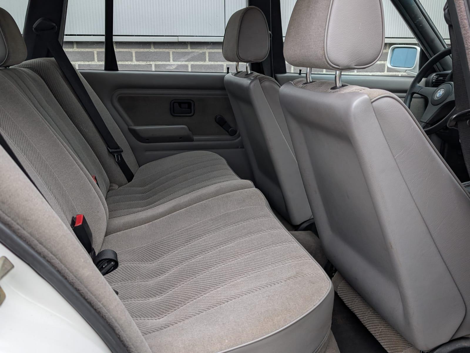 Foto van BMW 325i
