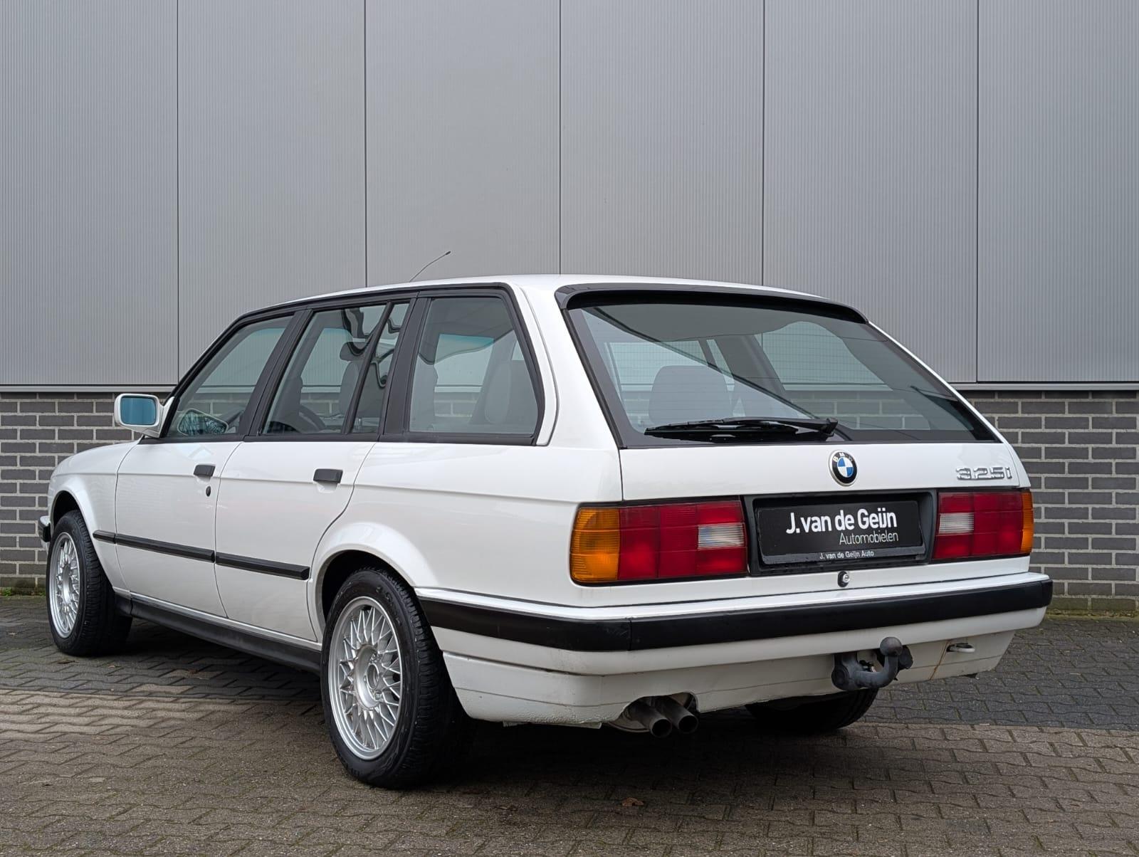 Foto van BMW 325i