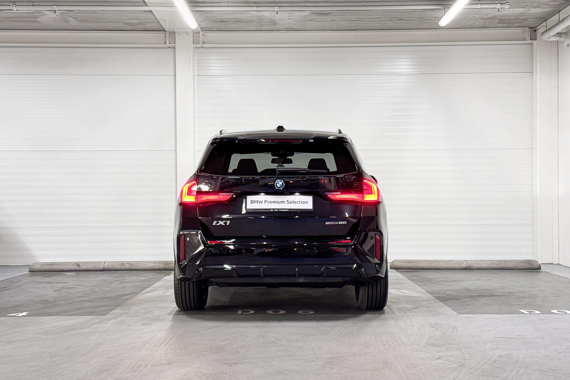 Foto van BMW Ix1 Edrive20
