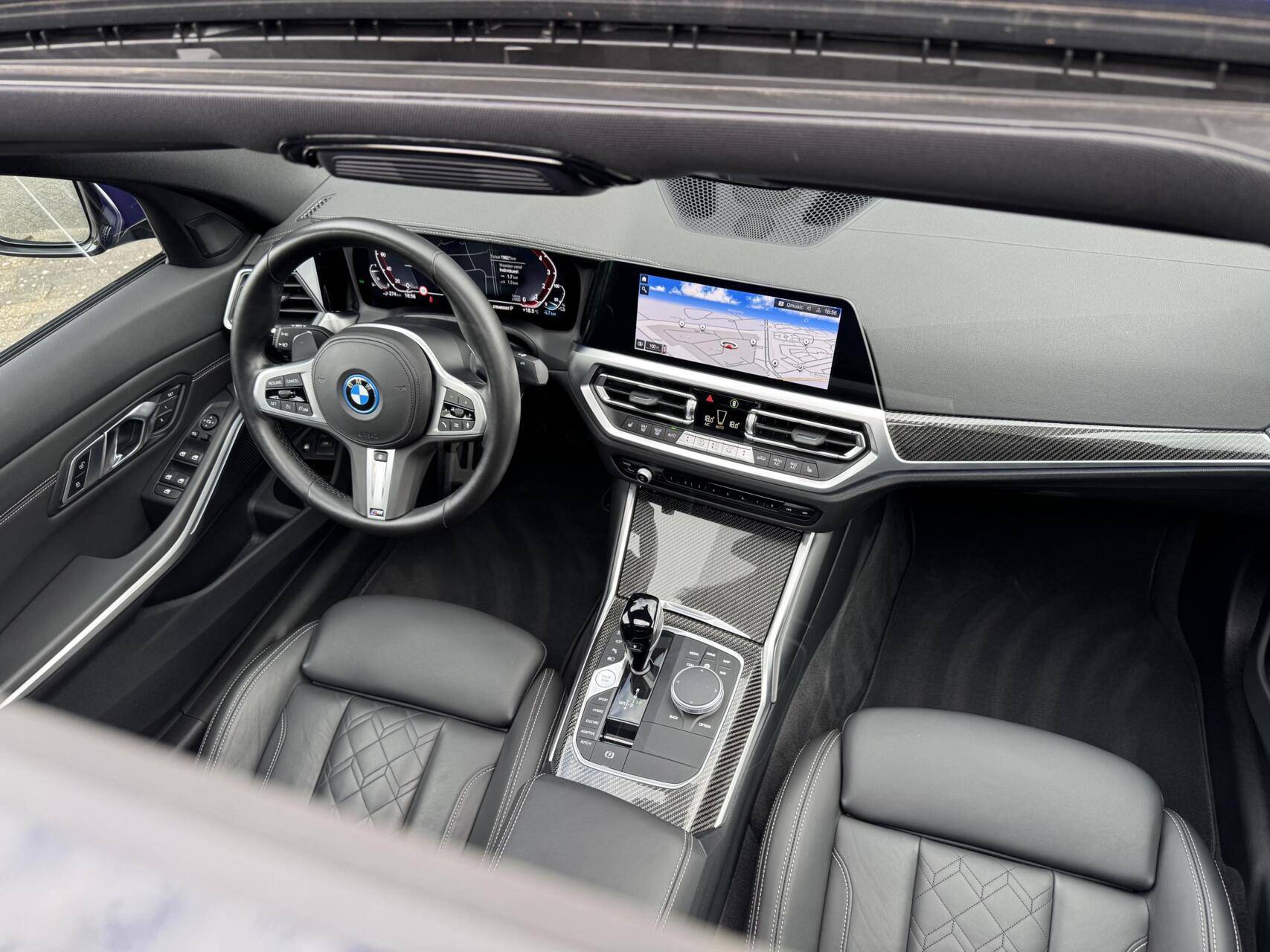 Foto van BMW 330e xDrive