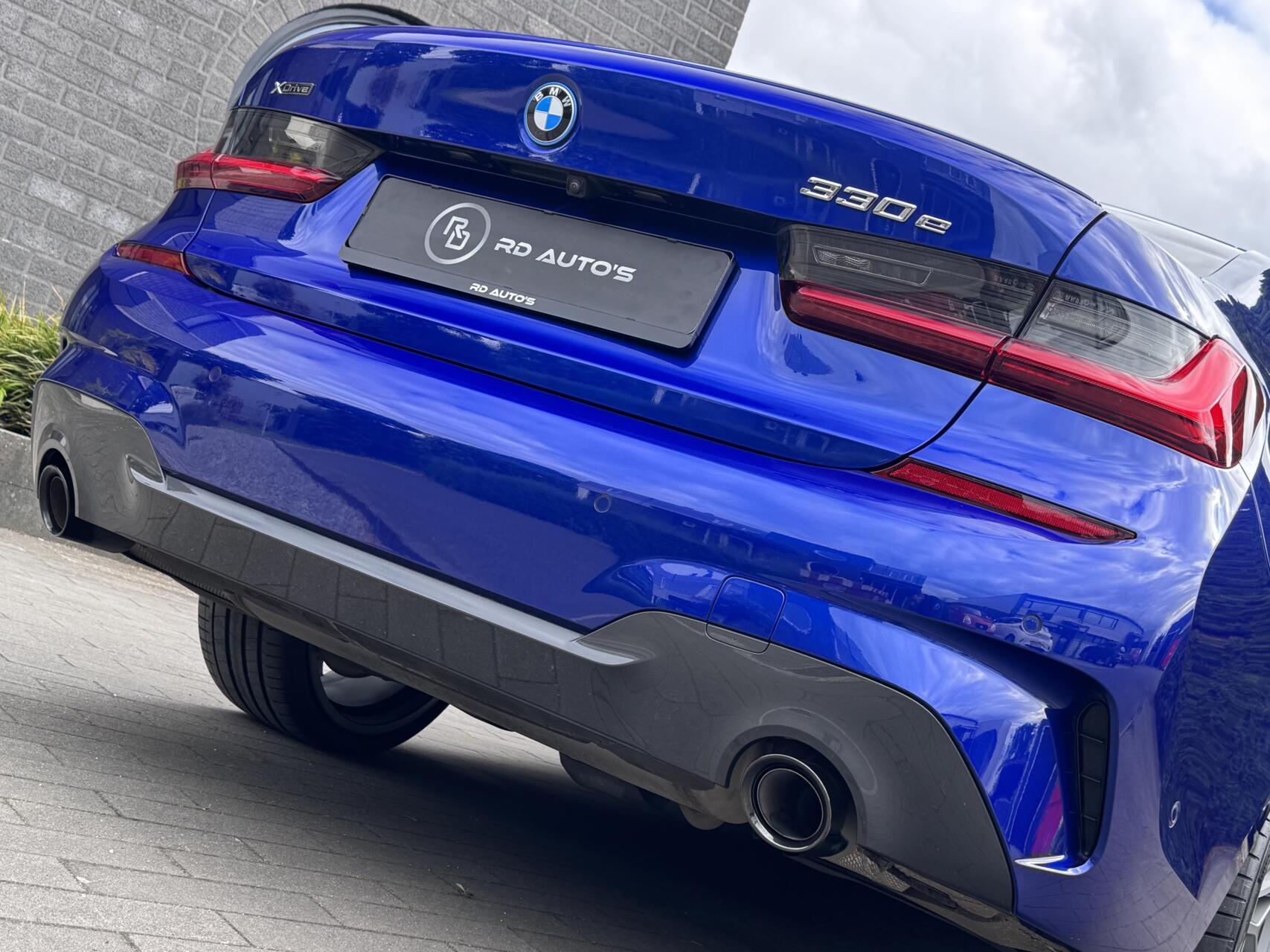 Foto van BMW 330e xDrive