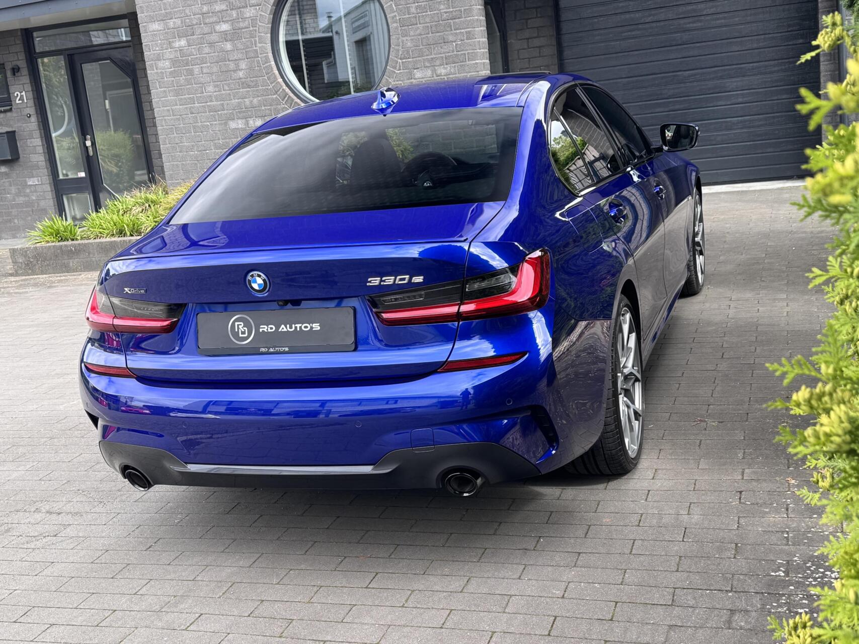 Foto van BMW 330e xDrive