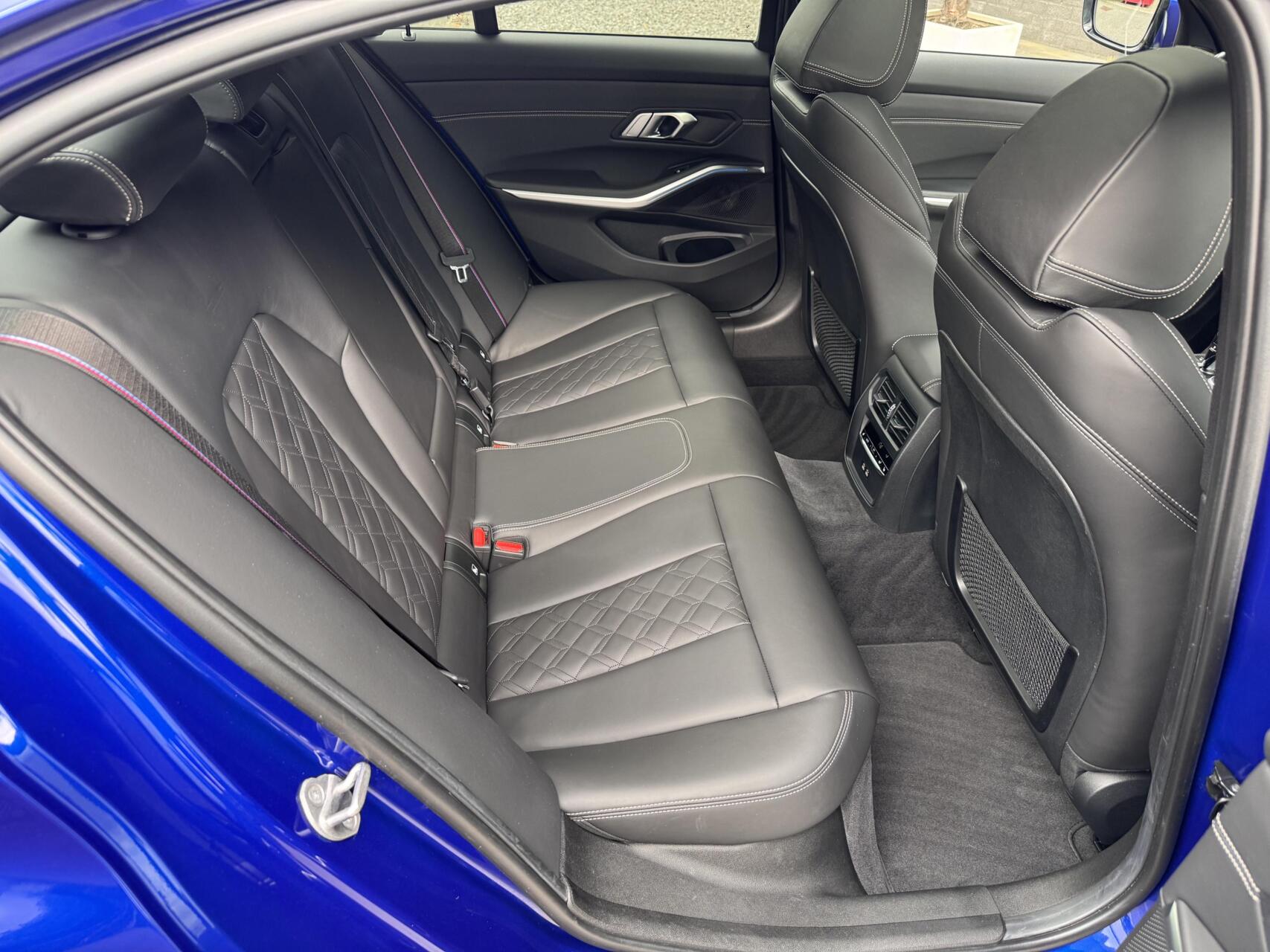 Foto van BMW 330e xDrive