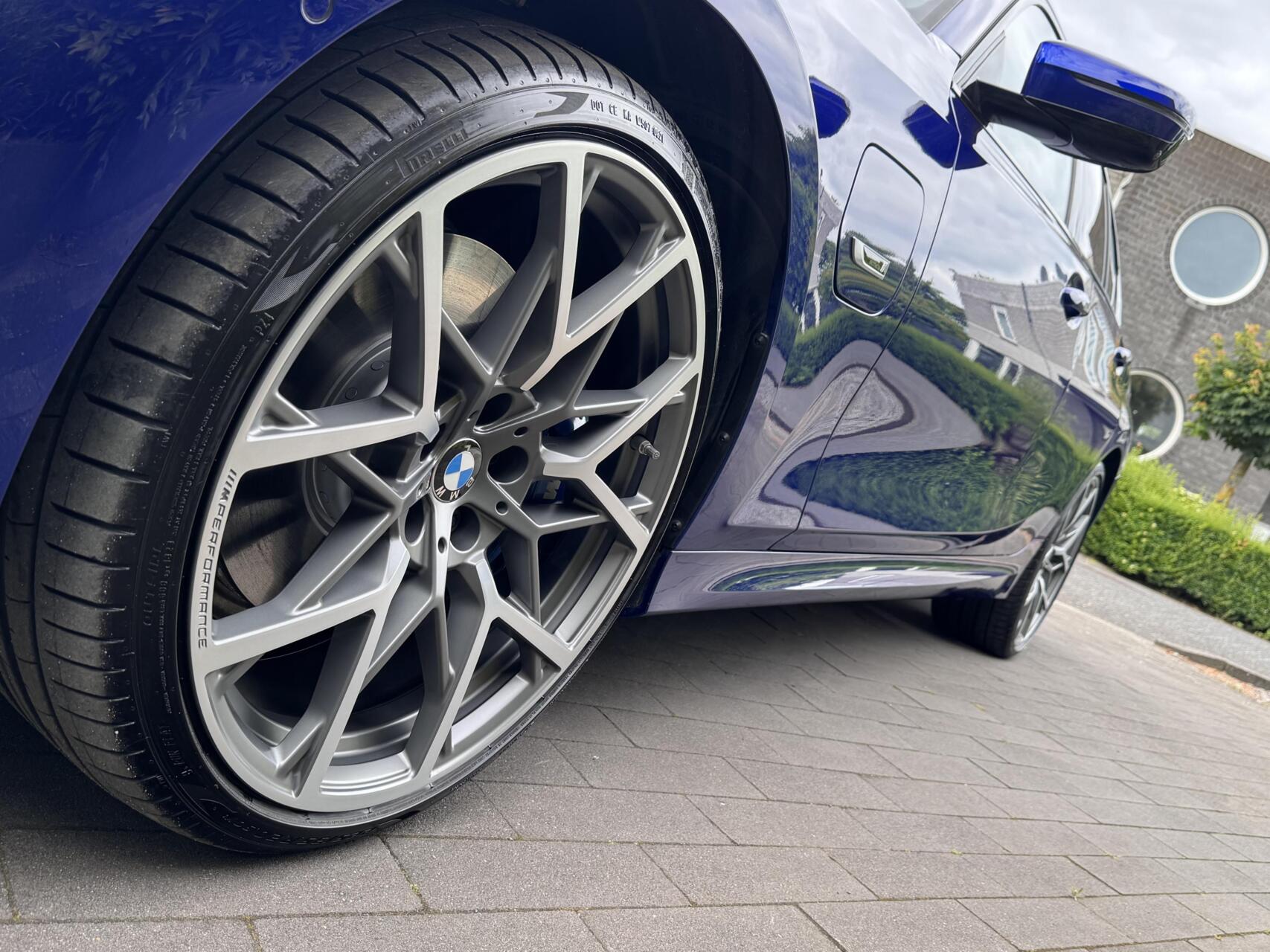 Foto van BMW 330e xDrive