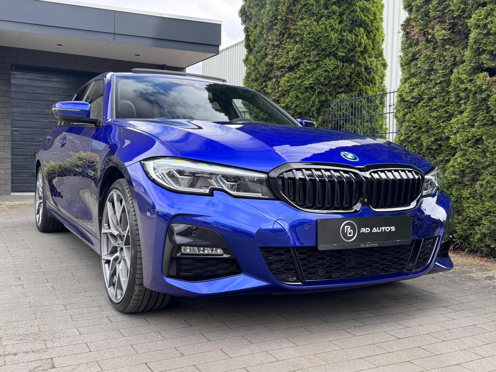 Foto van BMW 330e xDrive