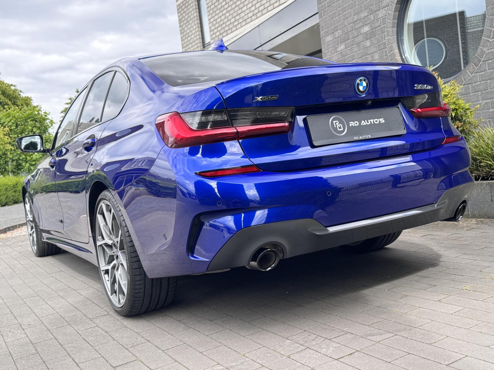 Foto van BMW 330e xDrive