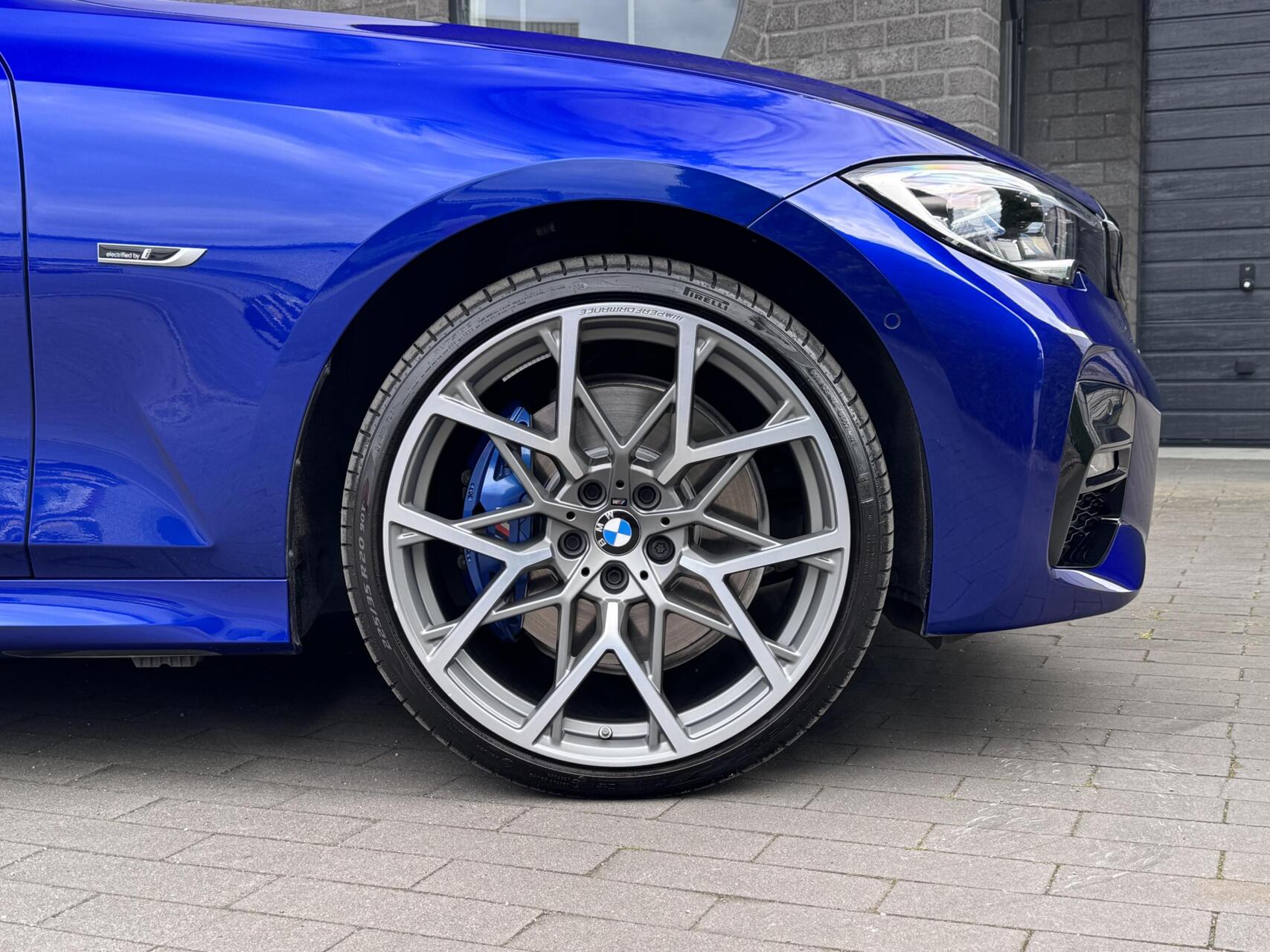 Foto van BMW 330e xDrive