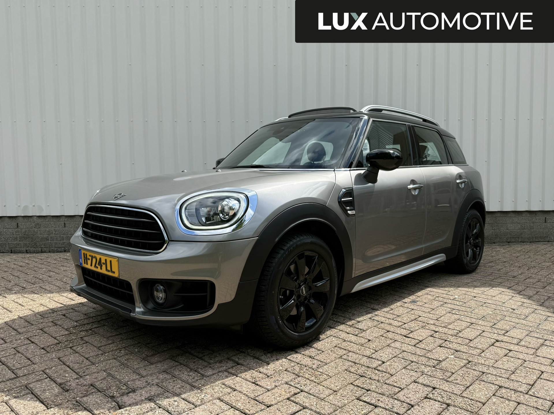 Foto van MINI COUNTRYMAN COOPER