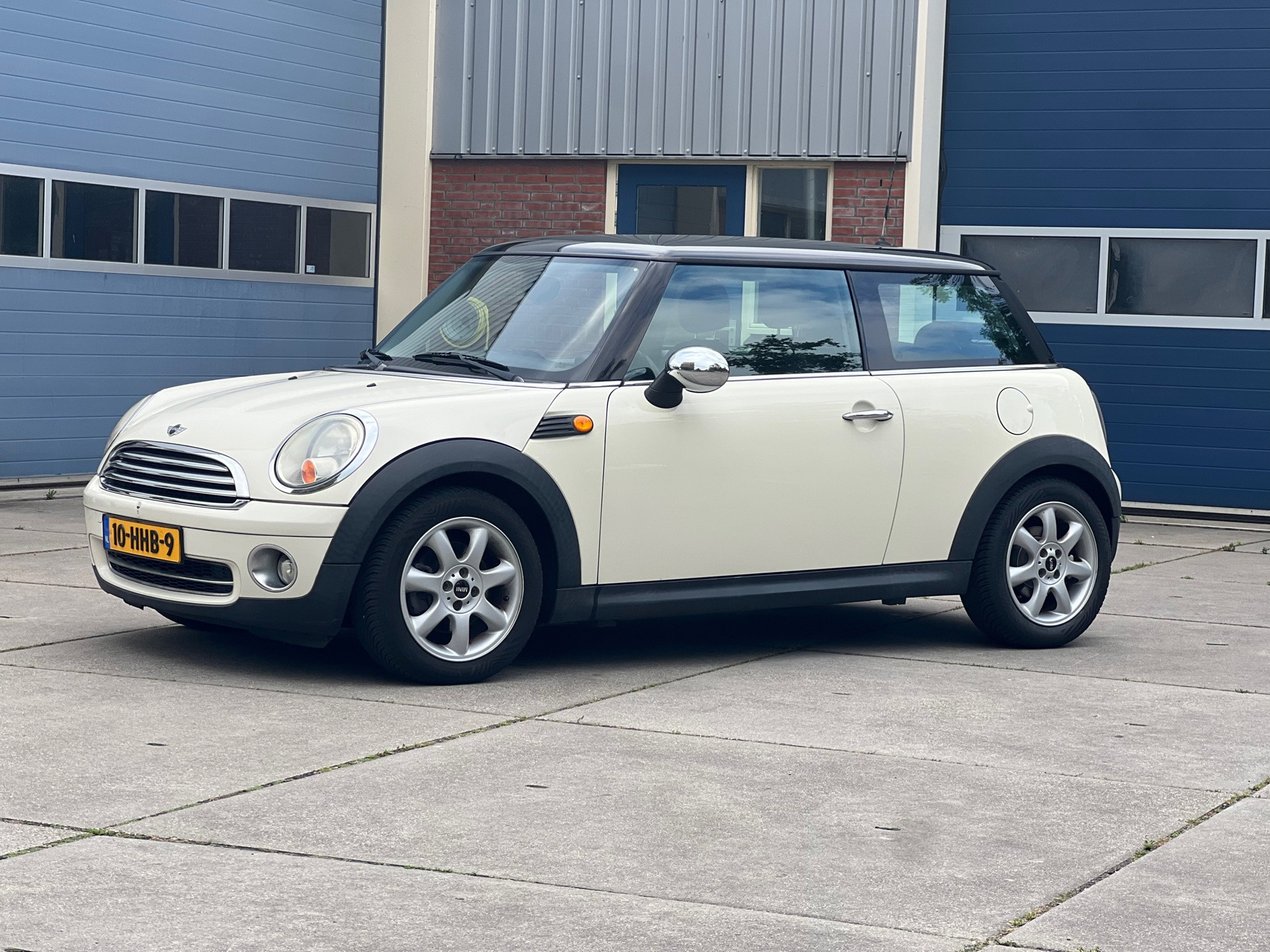 Foto van MINI MINI COOPER