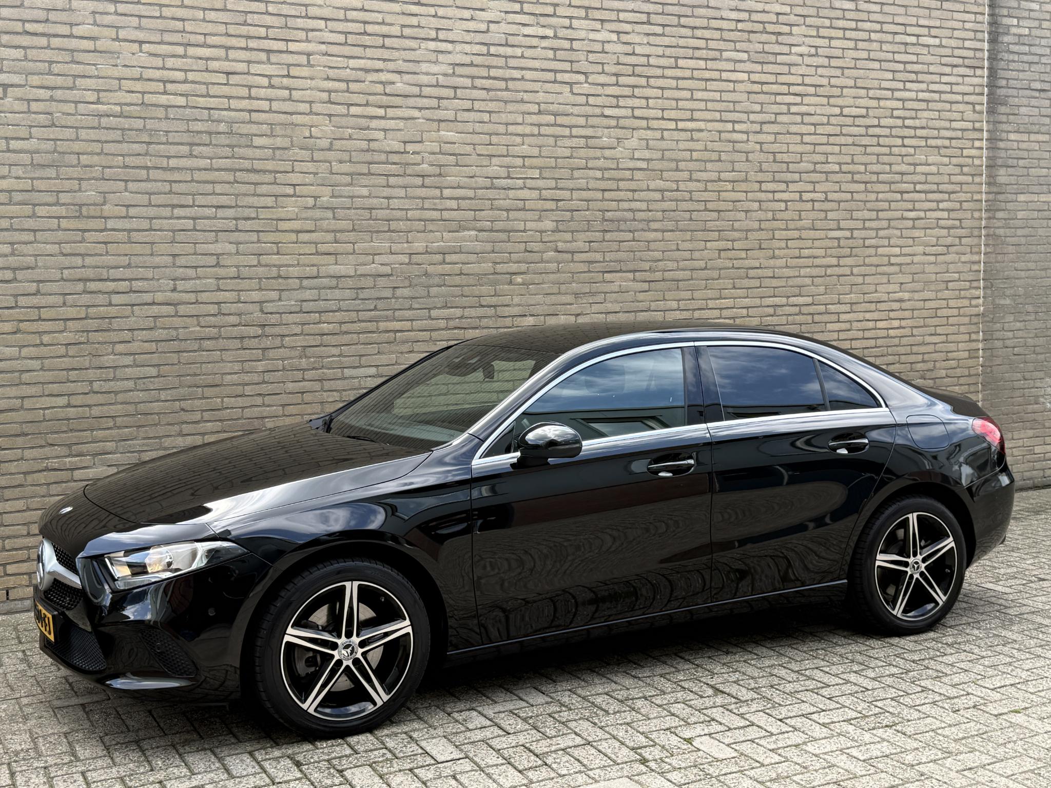Foto van Mercedes-Benz A 250 E