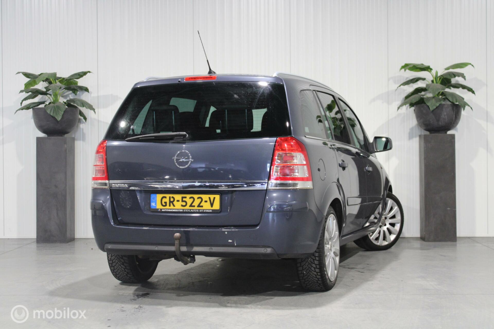 Foto van Opel Zafira