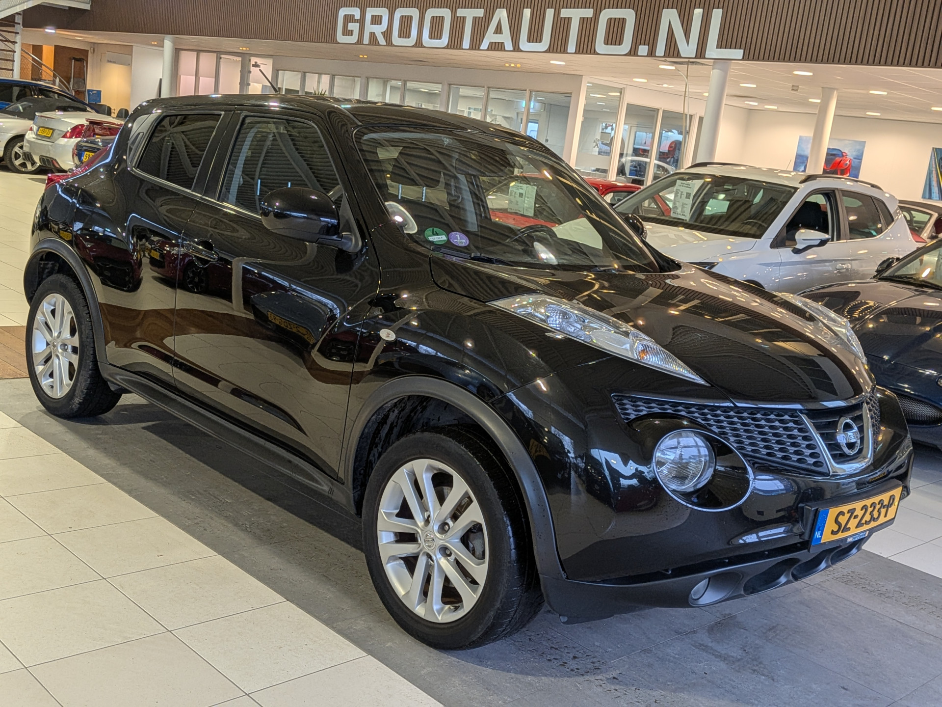 Nissan Nissan Juke 1.6 DIG-T Tekna 2011 - voorkant