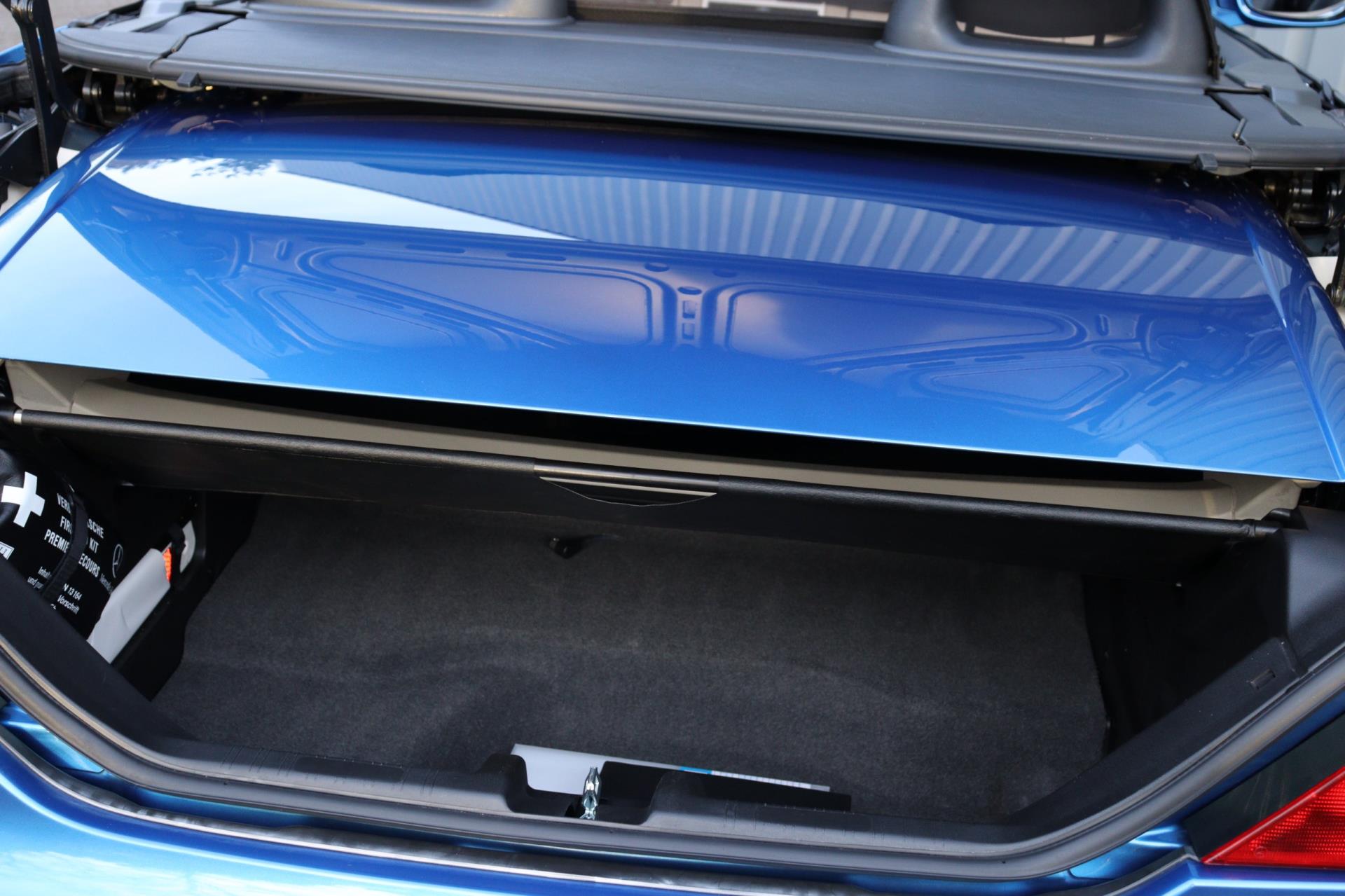 Foto van Mercedes-Benz SLK 230 Kompressor