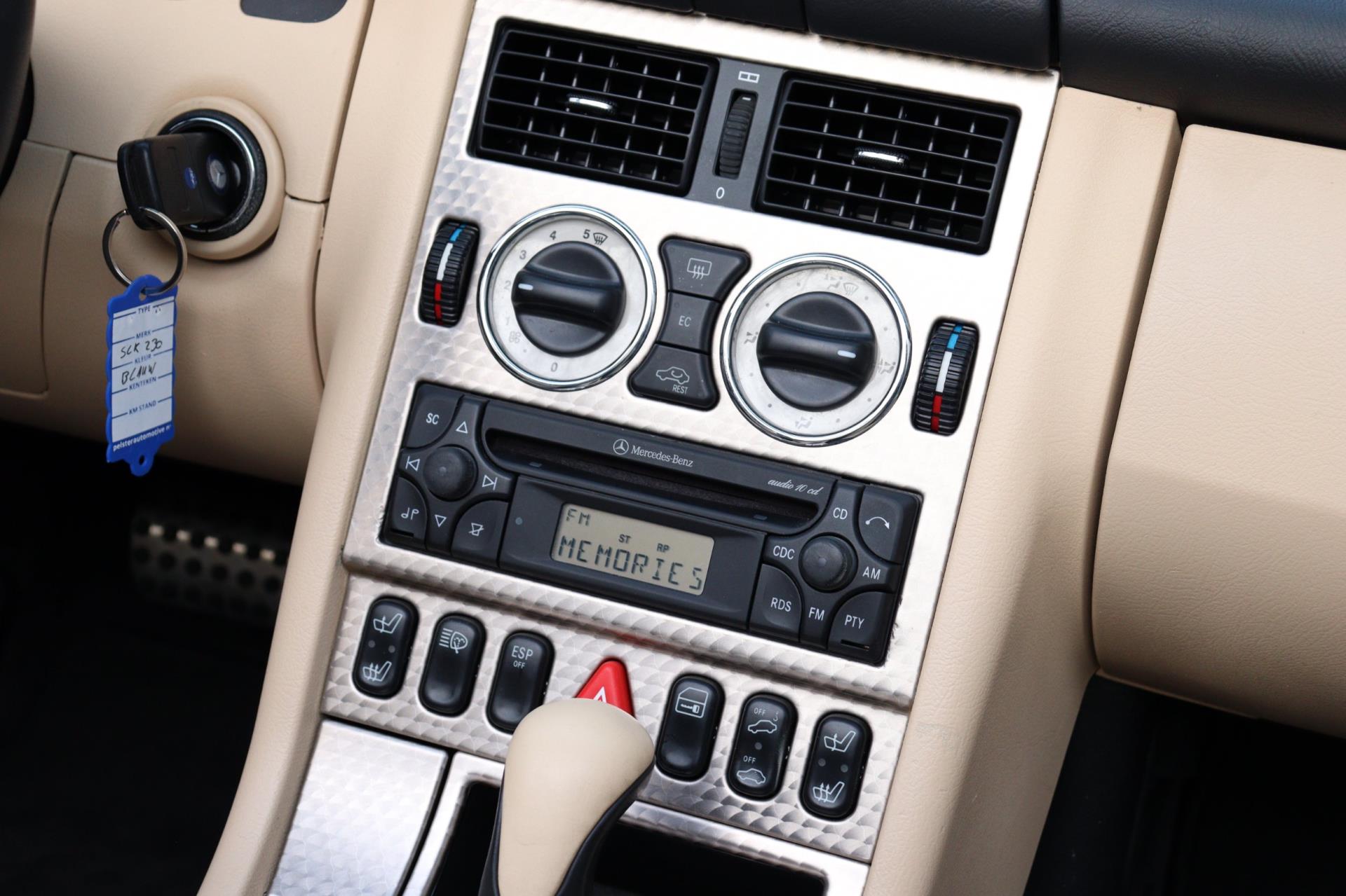 Foto van Mercedes-Benz SLK 230 Kompressor
