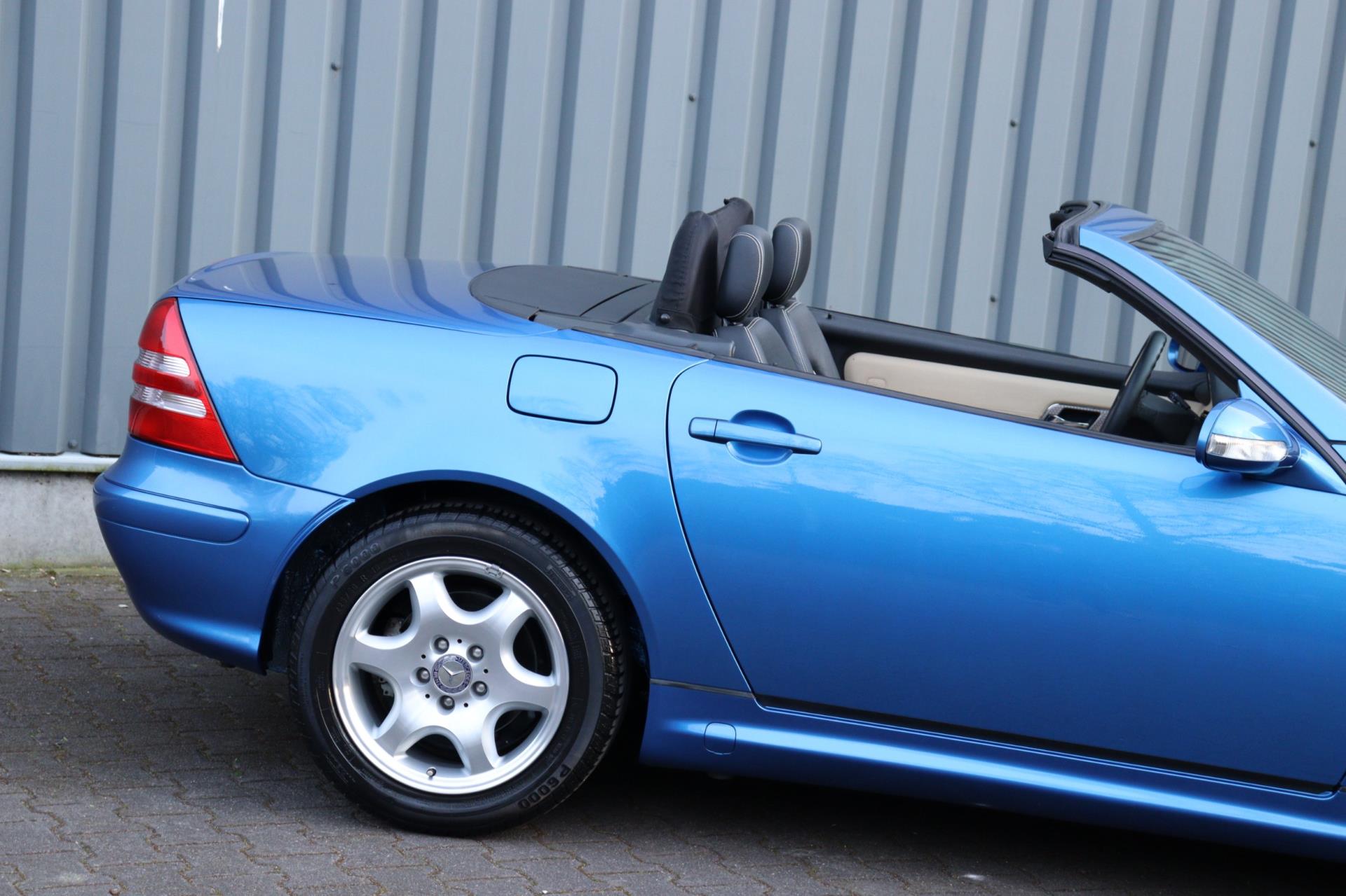 Foto van Mercedes-Benz SLK 230 Kompressor