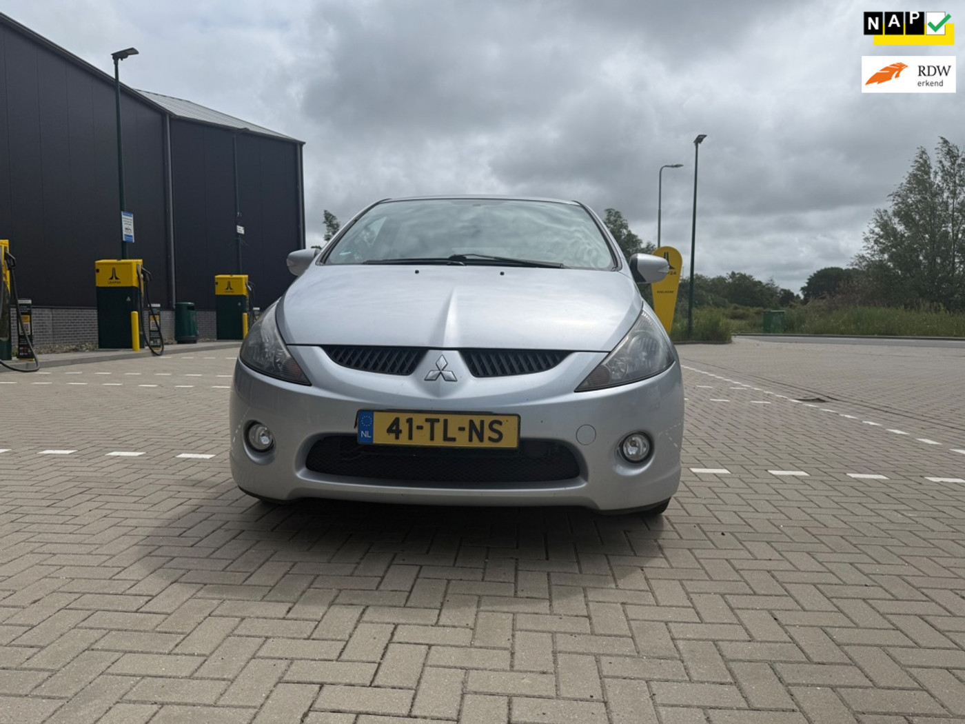 Foto van MITSUBISHI MITSUBISHI GRANDIS