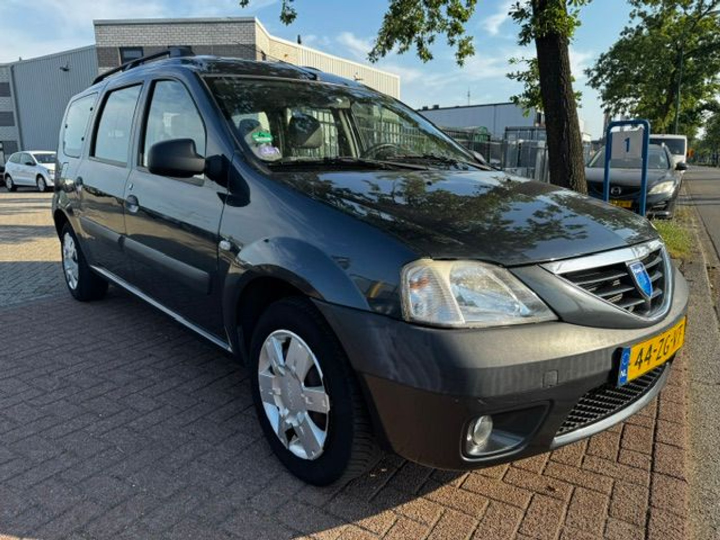 Foto van DACIA LOGAN